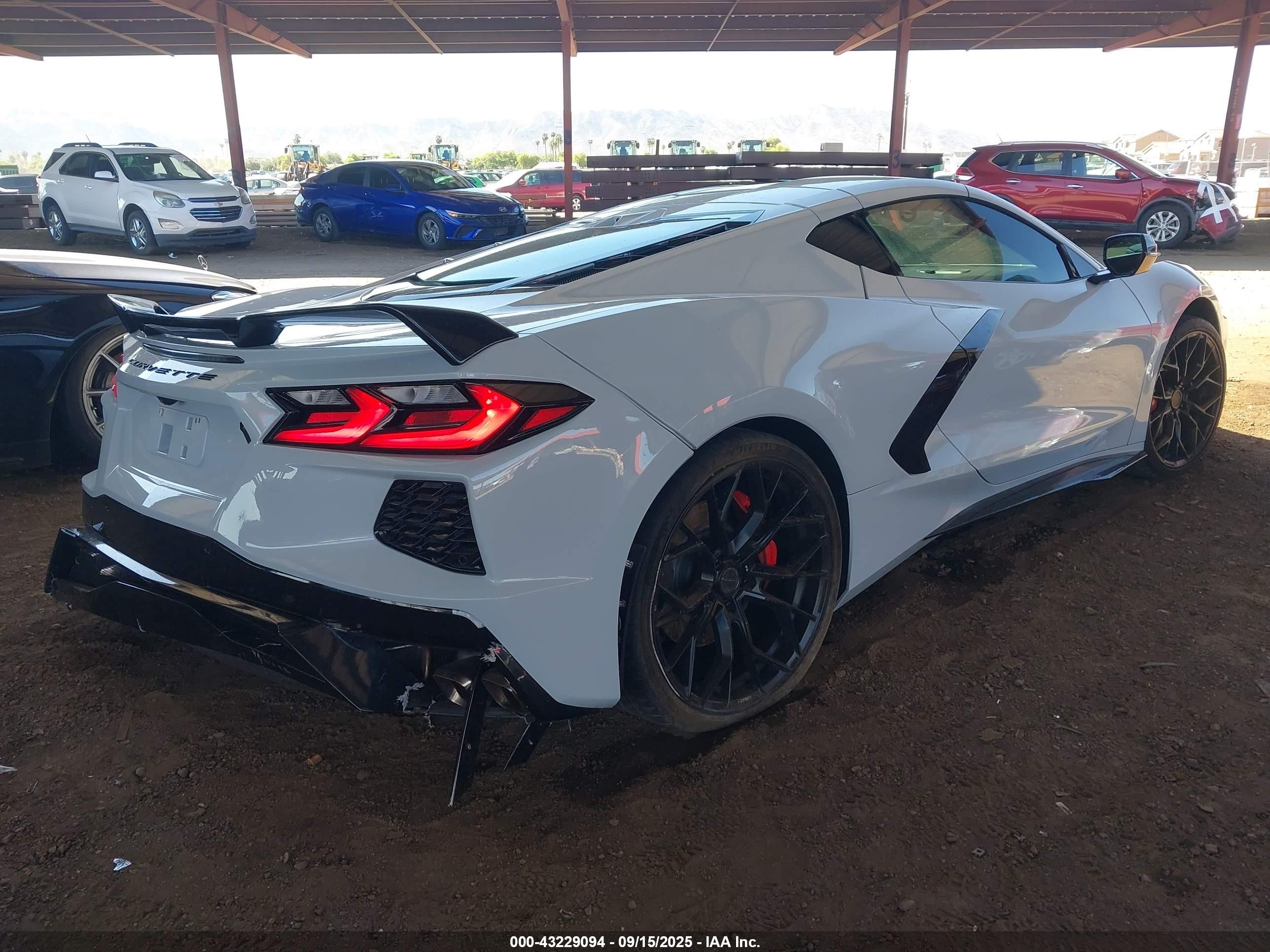2022 Chevrolet Corvette Stingray Rwd  2lt Белый vin: 1G1YB2D47N5118202