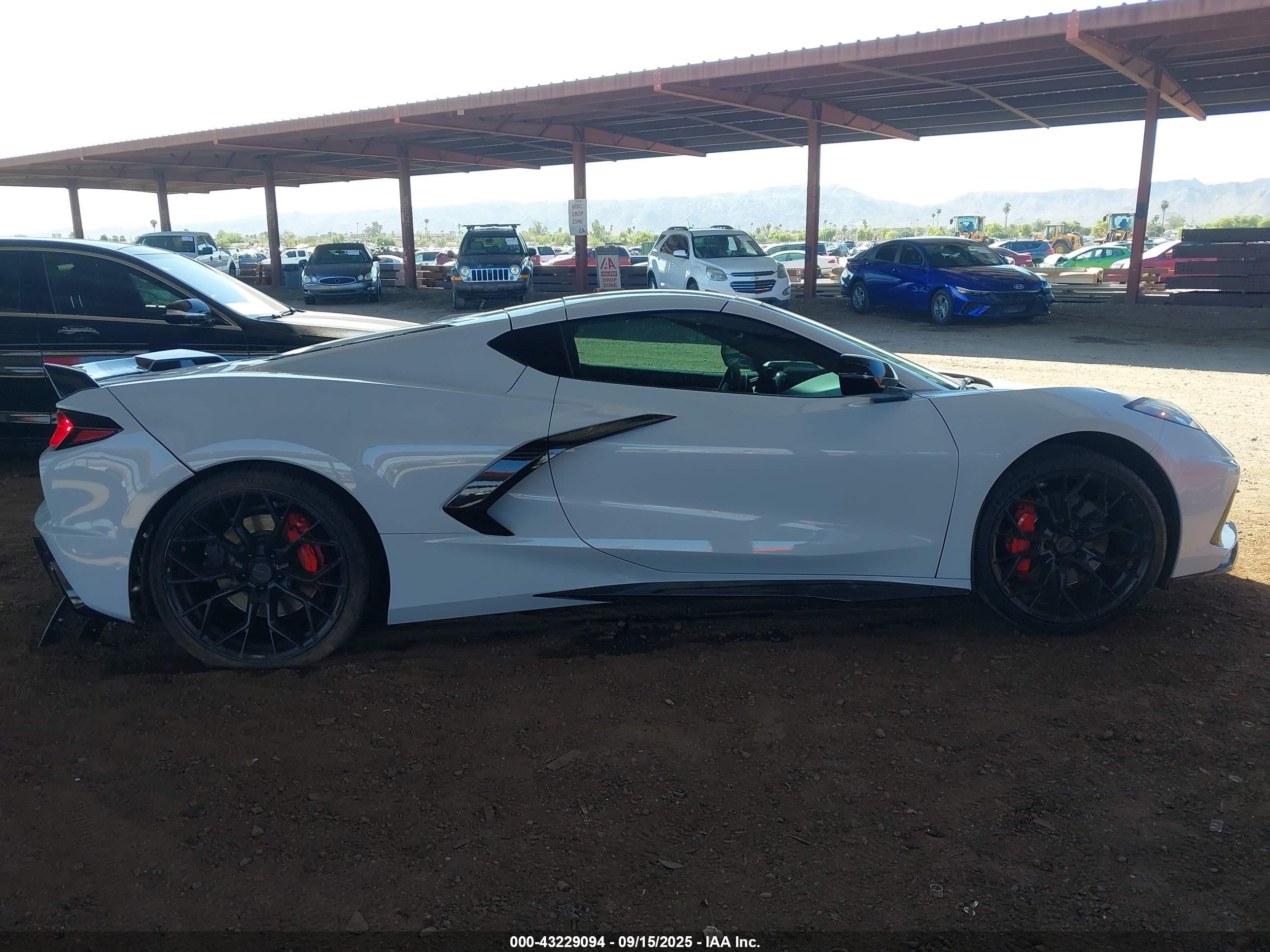 2022 Chevrolet Corvette Stingray Rwd  2lt Белый vin: 1G1YB2D47N5118202