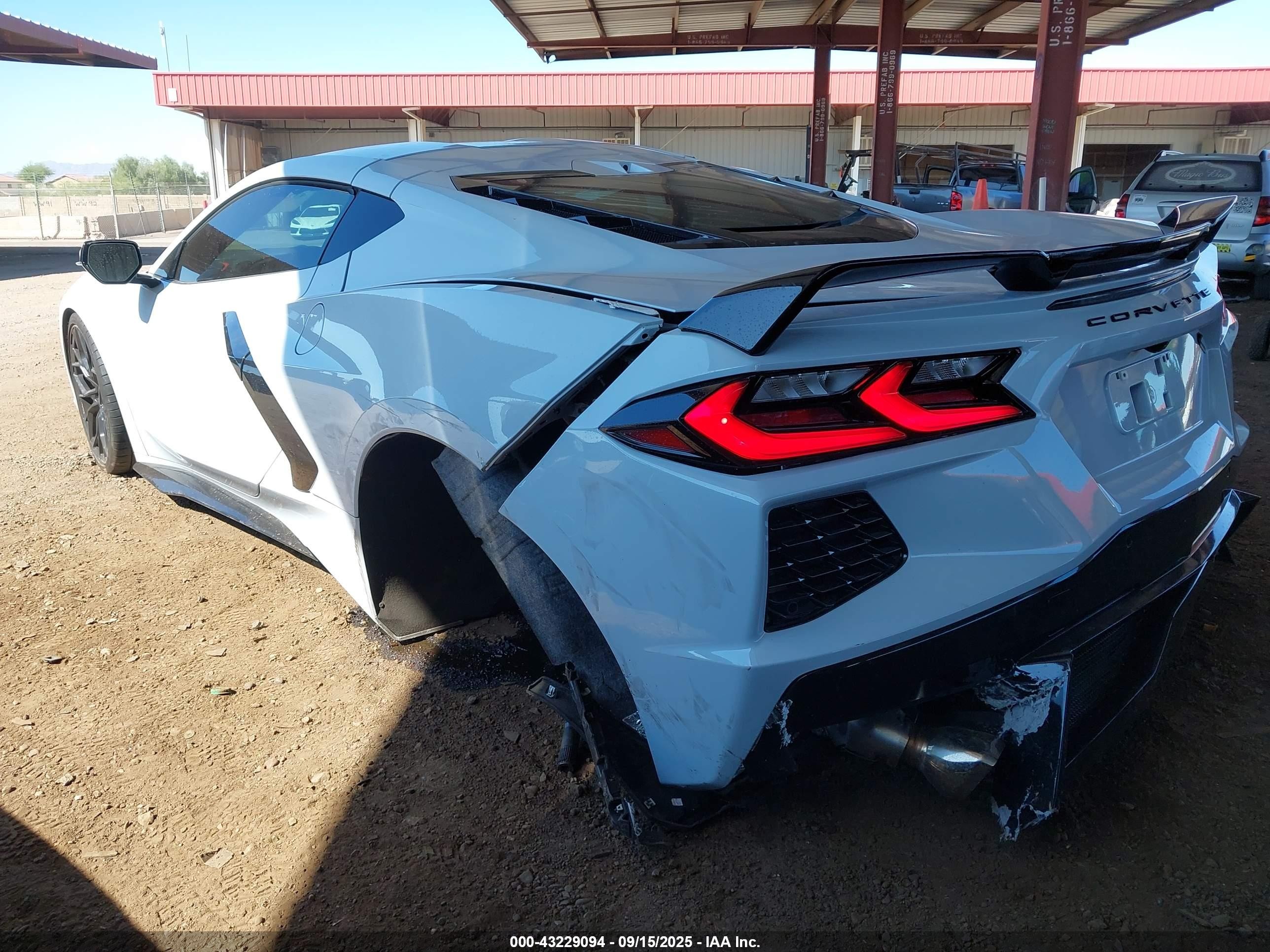 2022 Chevrolet Corvette Stingray Rwd  2lt Белый vin: 1G1YB2D47N5118202