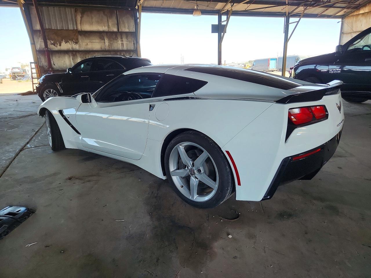 2015 Chevrolet Corvette Stingray 1lt White vin: 1G1YB2D74F5123496