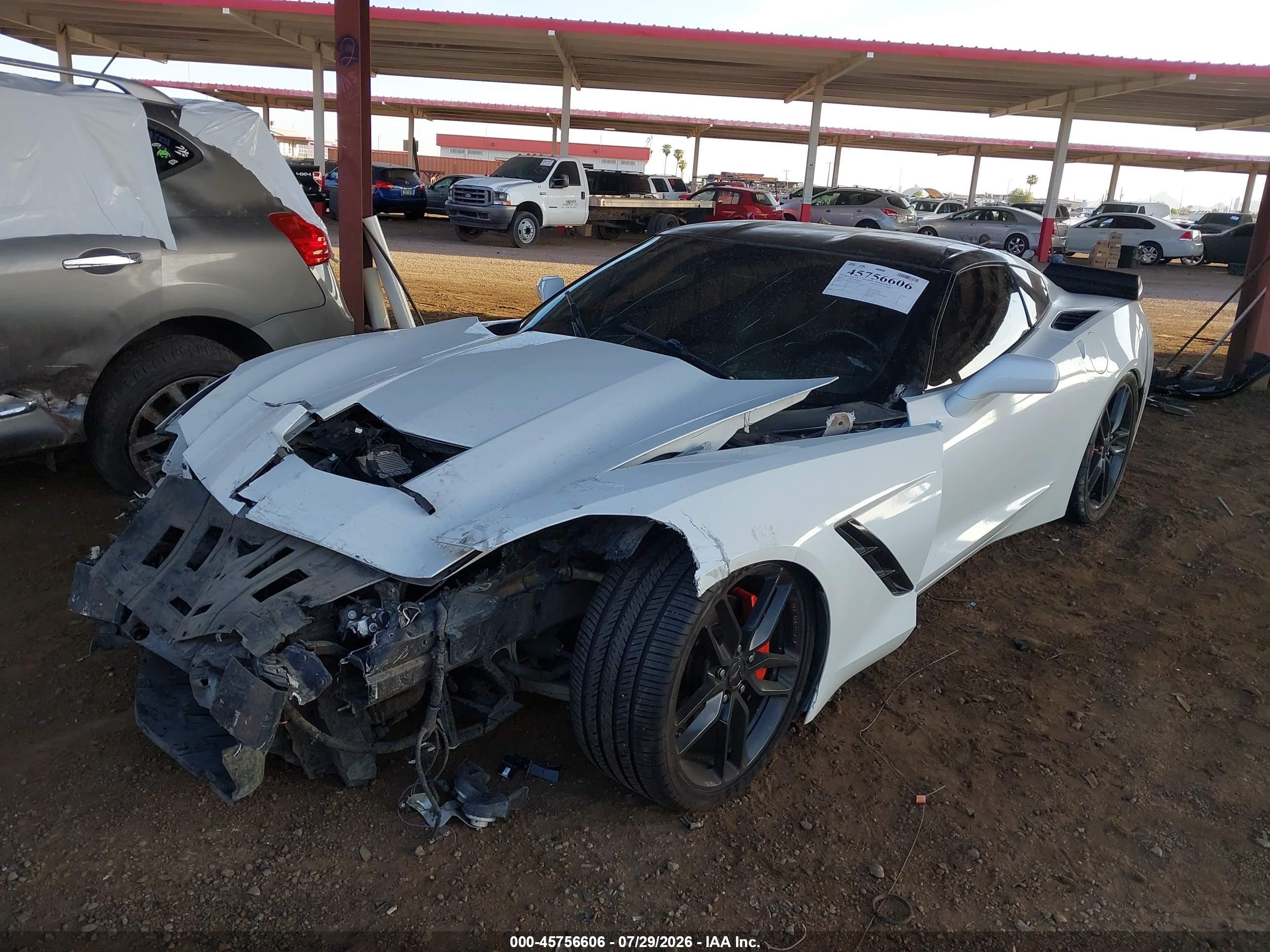 2014 Chevrolet Corvette Stingray   Белый vin: 1G1YD2D75E5107302