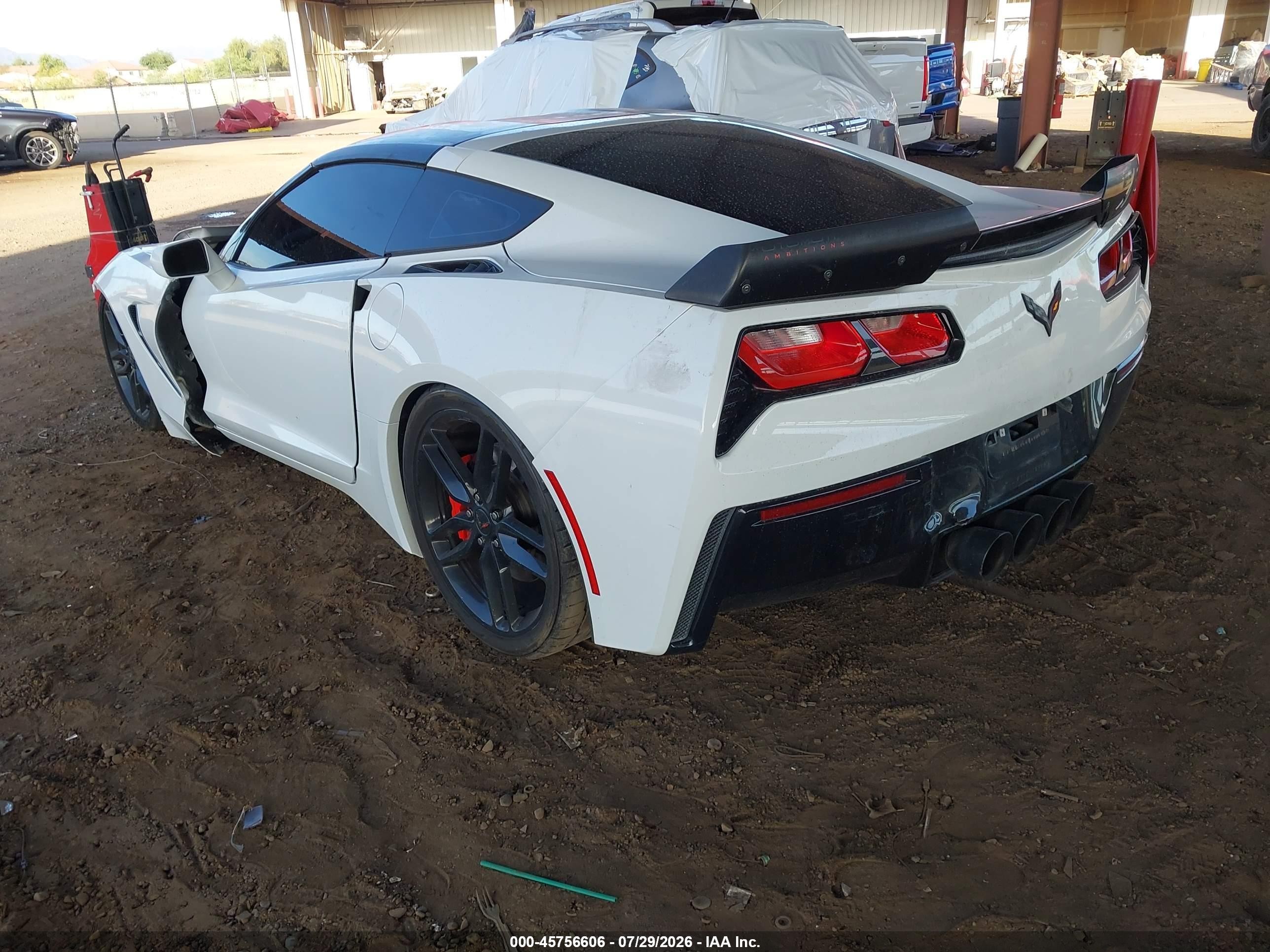 2014 Chevrolet Corvette Stingray   Белый vin: 1G1YD2D75E5107302