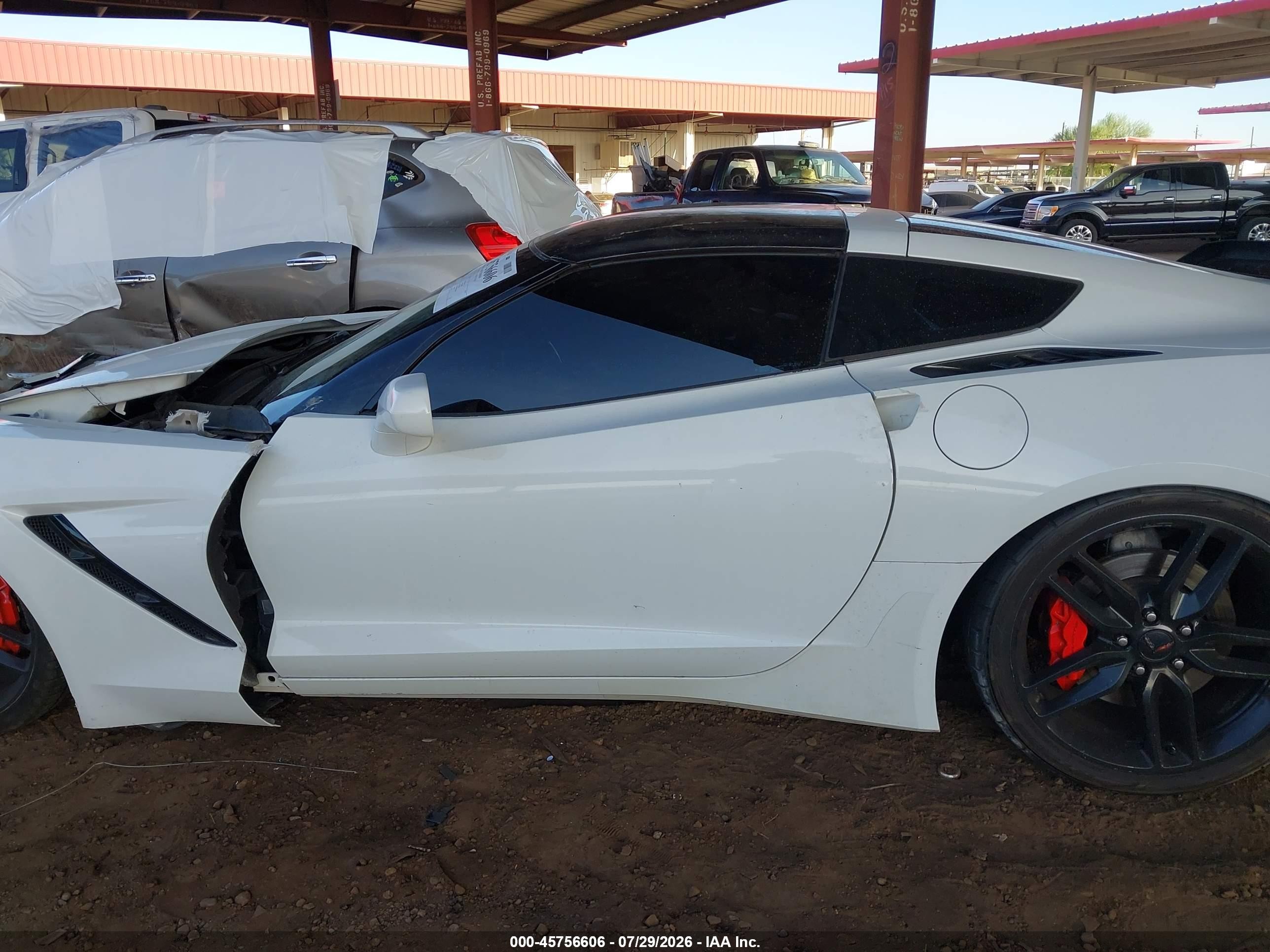 2014 Chevrolet Corvette Stingray   Белый vin: 1G1YD2D75E5107302