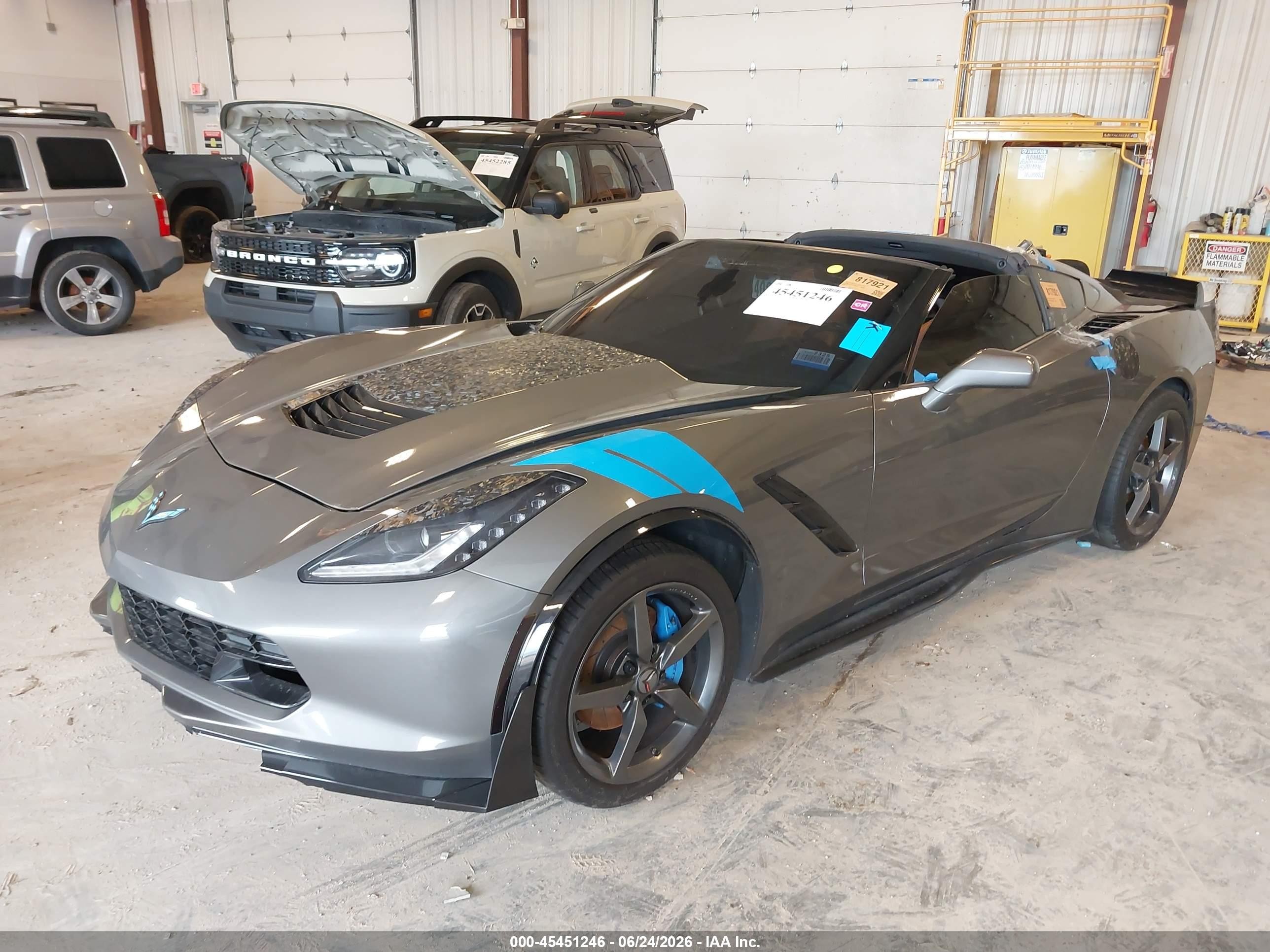 2015 Chevrolet Corvette Stingray Gray vin: 1G1YD2D7XF5105563