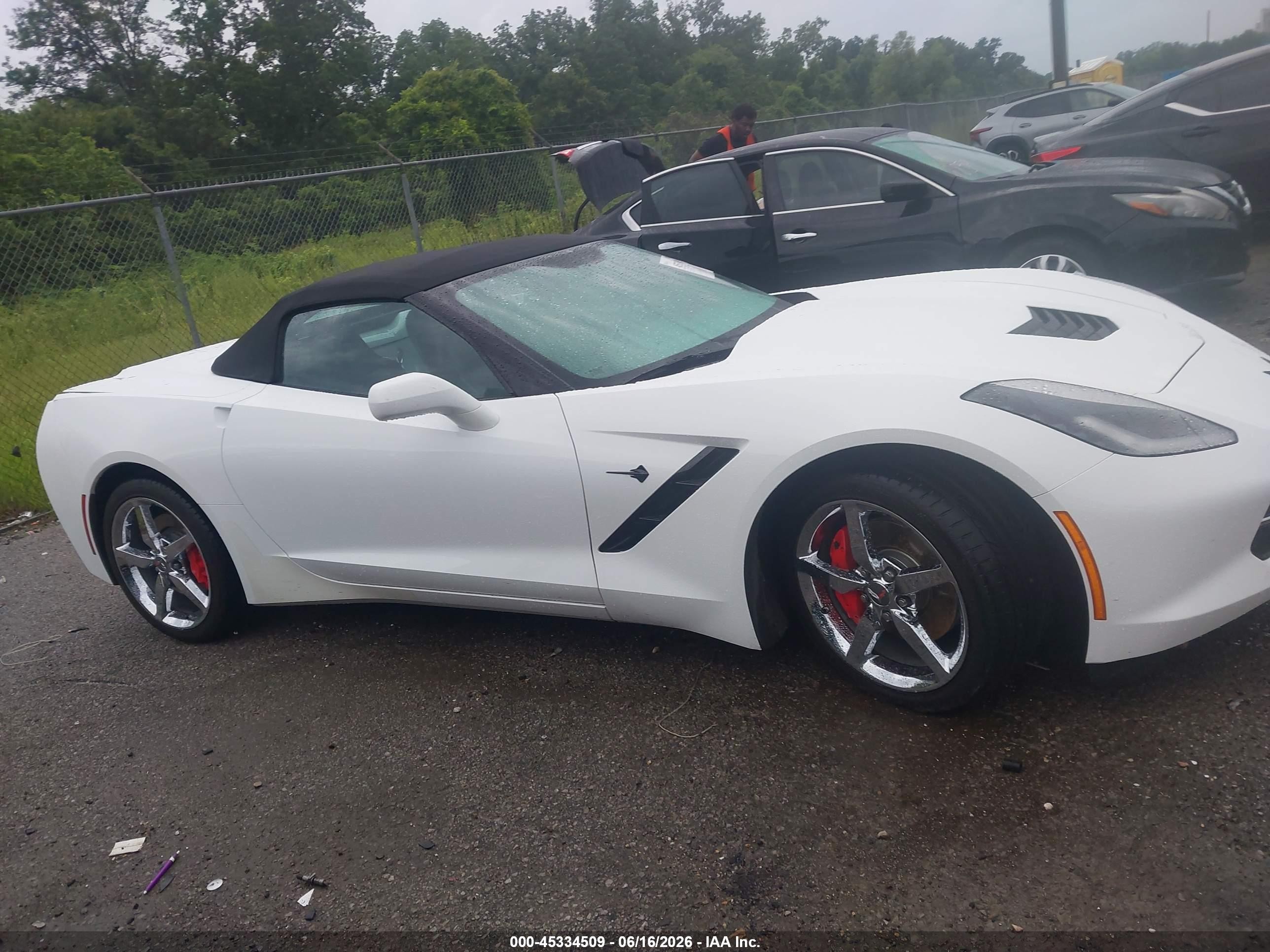 2014 Chevrolet Corvette Stingray   Белый vin: 1G1YD3D70E5117984