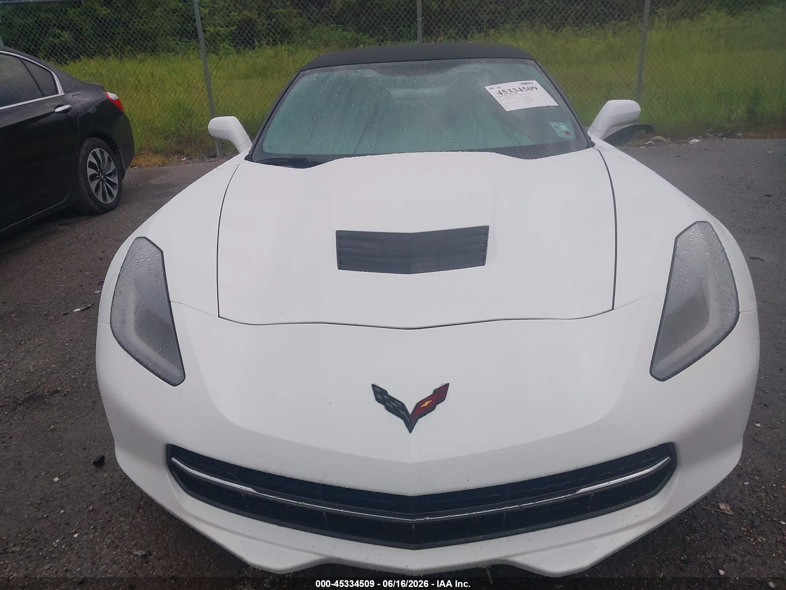 2014 Chevrolet Corvette Stingray   Белый vin: 1G1YD3D70E5117984