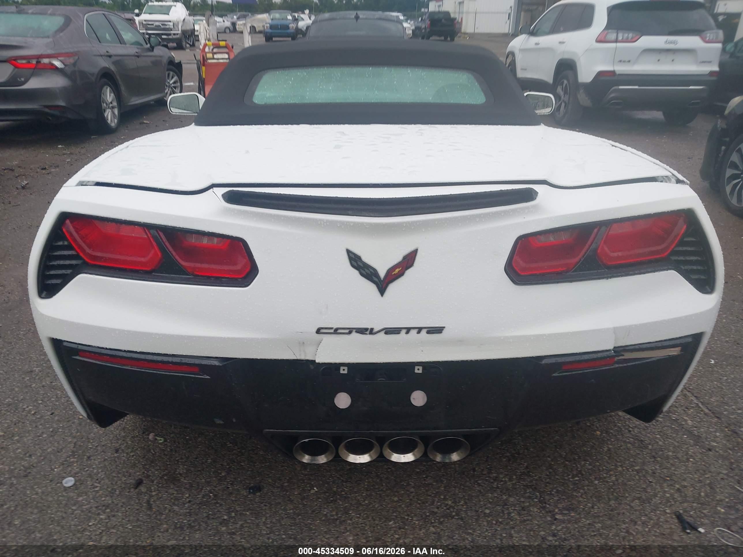 2014 Chevrolet Corvette Stingray   Белый vin: 1G1YD3D70E5117984