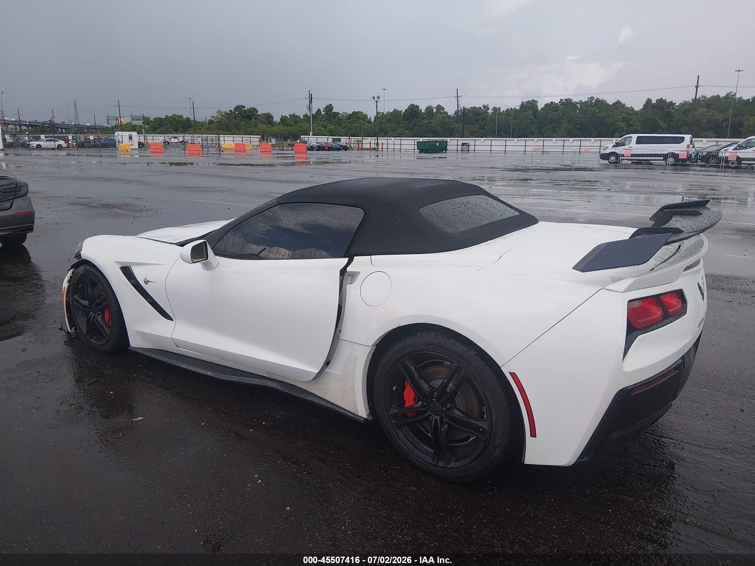 2014 Chevrolet Corvette Stingray   White vin: 1G1YF3D75E5117263