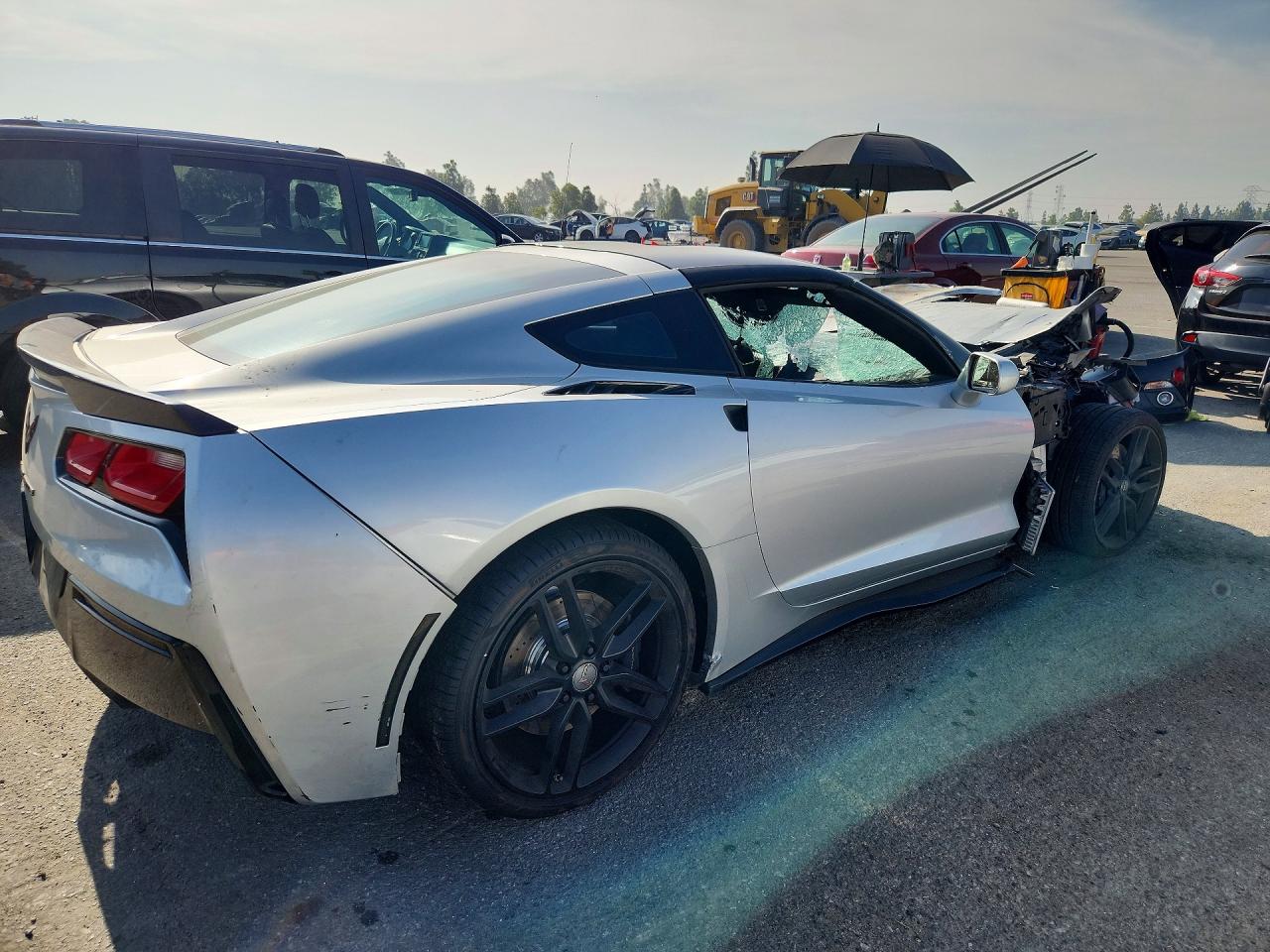 2015 Chevrolet Corvette Stingray Z51 1lt Серебряный vin: 1G1YG2D74F5101614