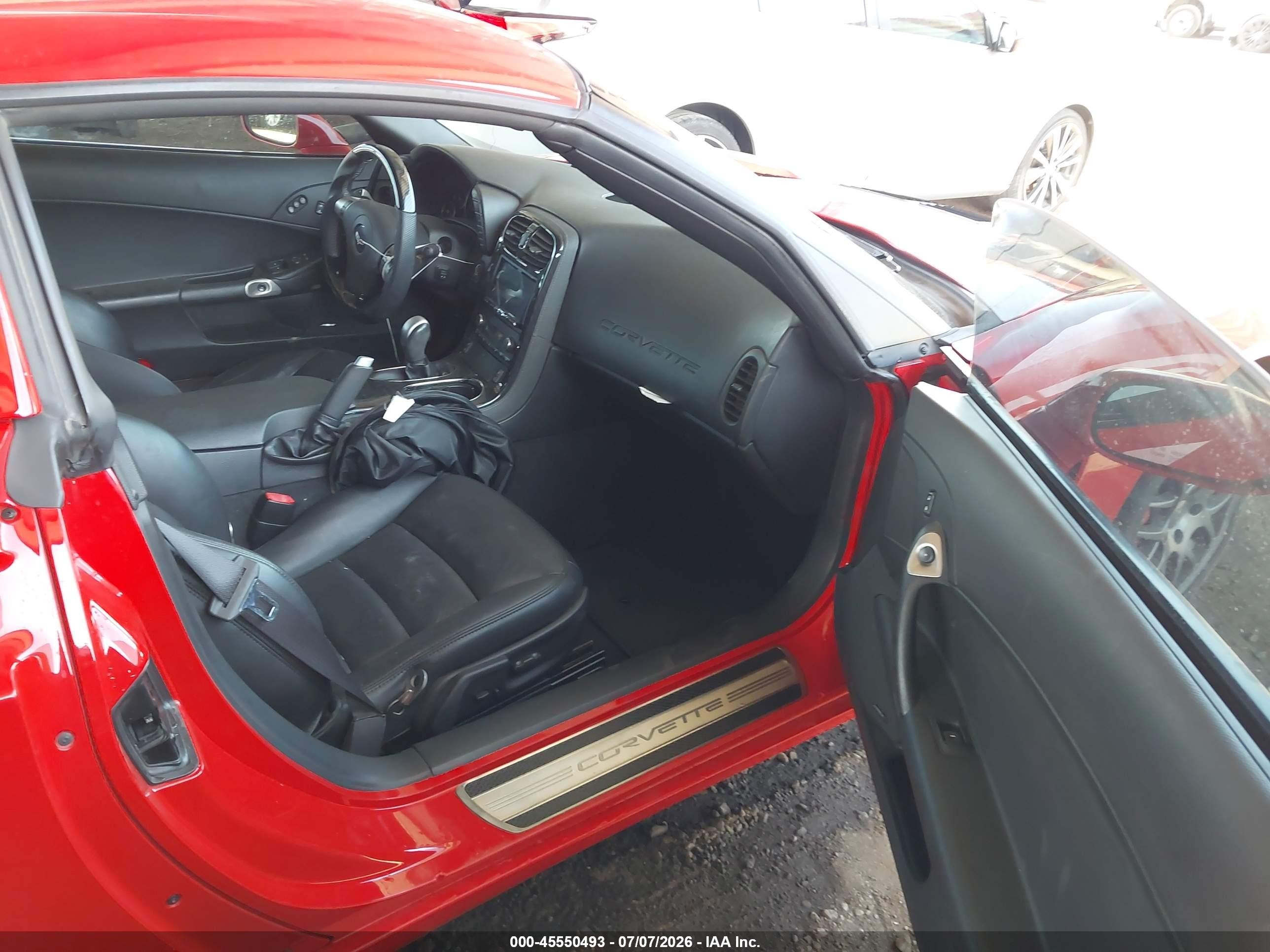 2011 Chevrolet Corvette   Red vin: 1G1YG2DW5B5107438