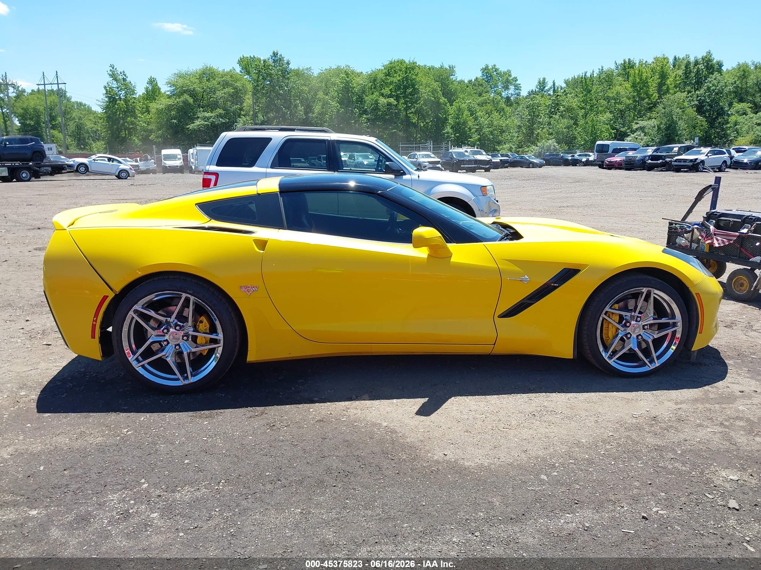 2015 Chevrolet Corvette Stingray Z51 Yellow vin: 1G1YJ2D79F5119317