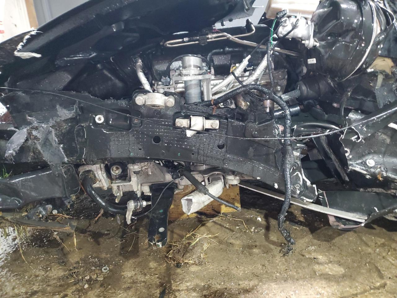 2015 Chevrolet Corvette Stingray Z51 2lt Black vin: 1G1YK2D75F5114953 Damage: Left Apron, Broken, Replacement Required