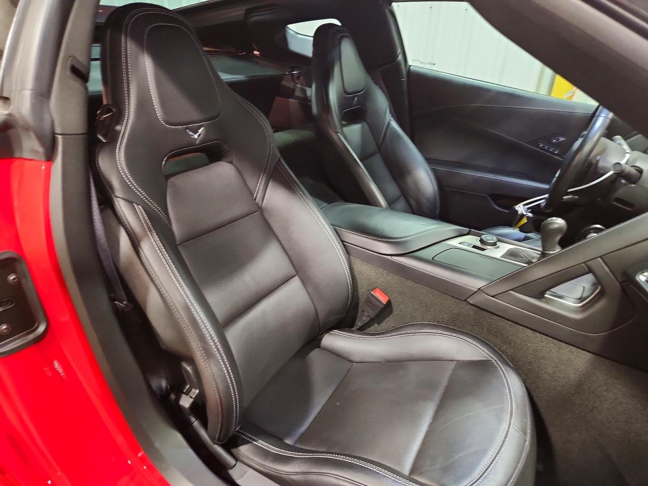 2014 Chevrolet Corvette Stingray Z51 3lt Красный vin: 1G1YL2D76E5108493