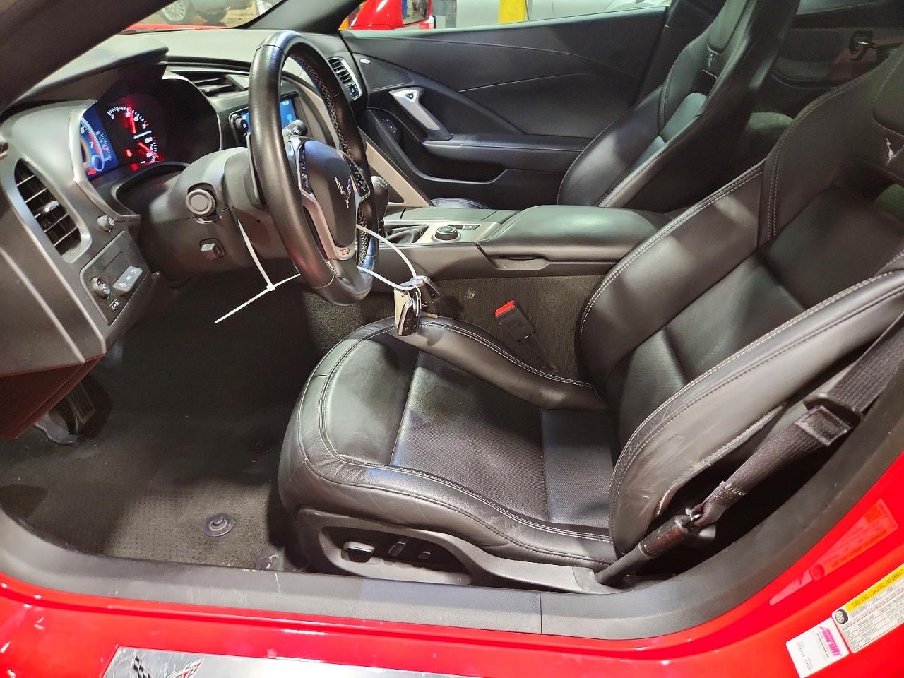 2014 Chevrolet Corvette Stingray Z51 3lt Красный vin: 1G1YL2D76E5108493