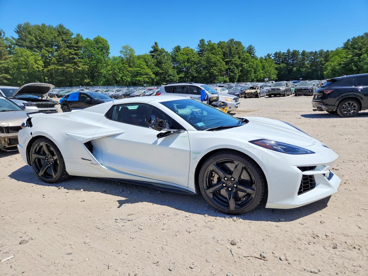 2024 Chevrolet Corvette E-ray 2lz White vin: 1G1YL3D44R5500390