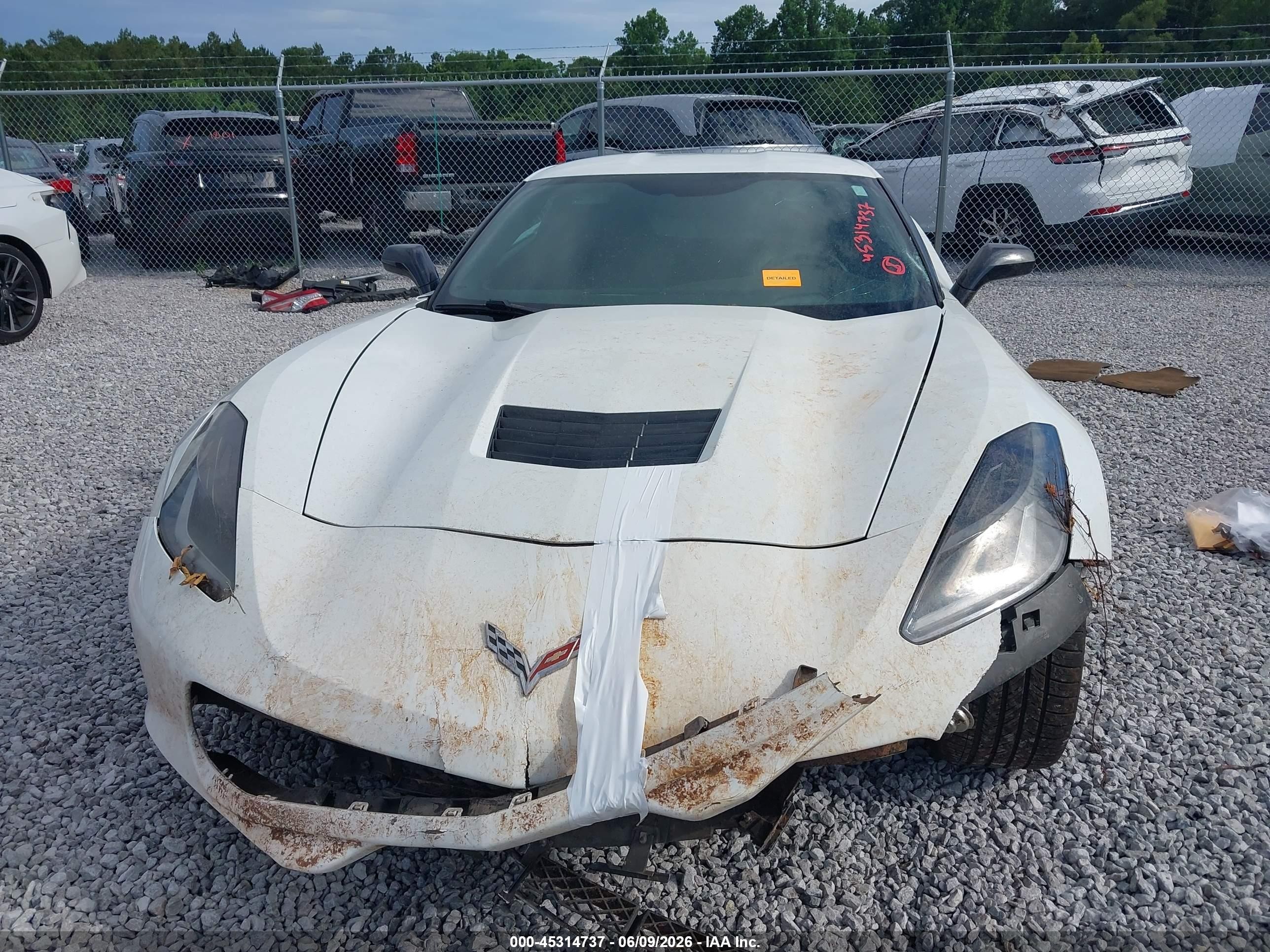 2014 Chevrolet Corvette Stingray Z51 White vin: 1G1YM2D75E5125881