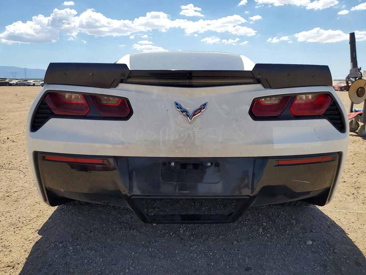 2015 Chevrolet Corvette Stingray Z51 3lt White vin: 1G1YM2D77F5107089