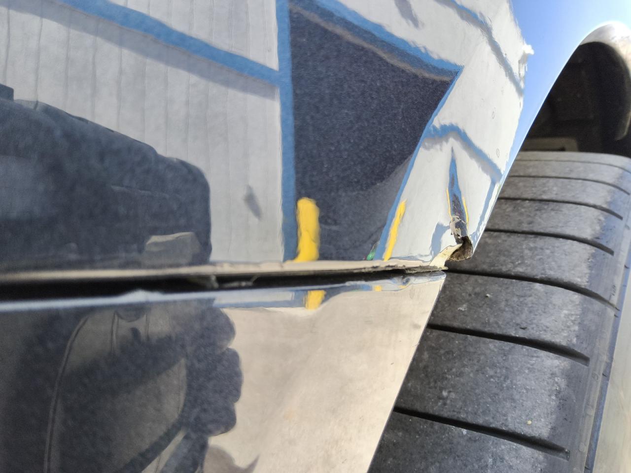 2014 Chevrolet Corvette Stingray Z51 3lt Blue vin: 1G1YM3D73E5110236 Damage: Left Qtr Panel, Broken, Replacement Required
