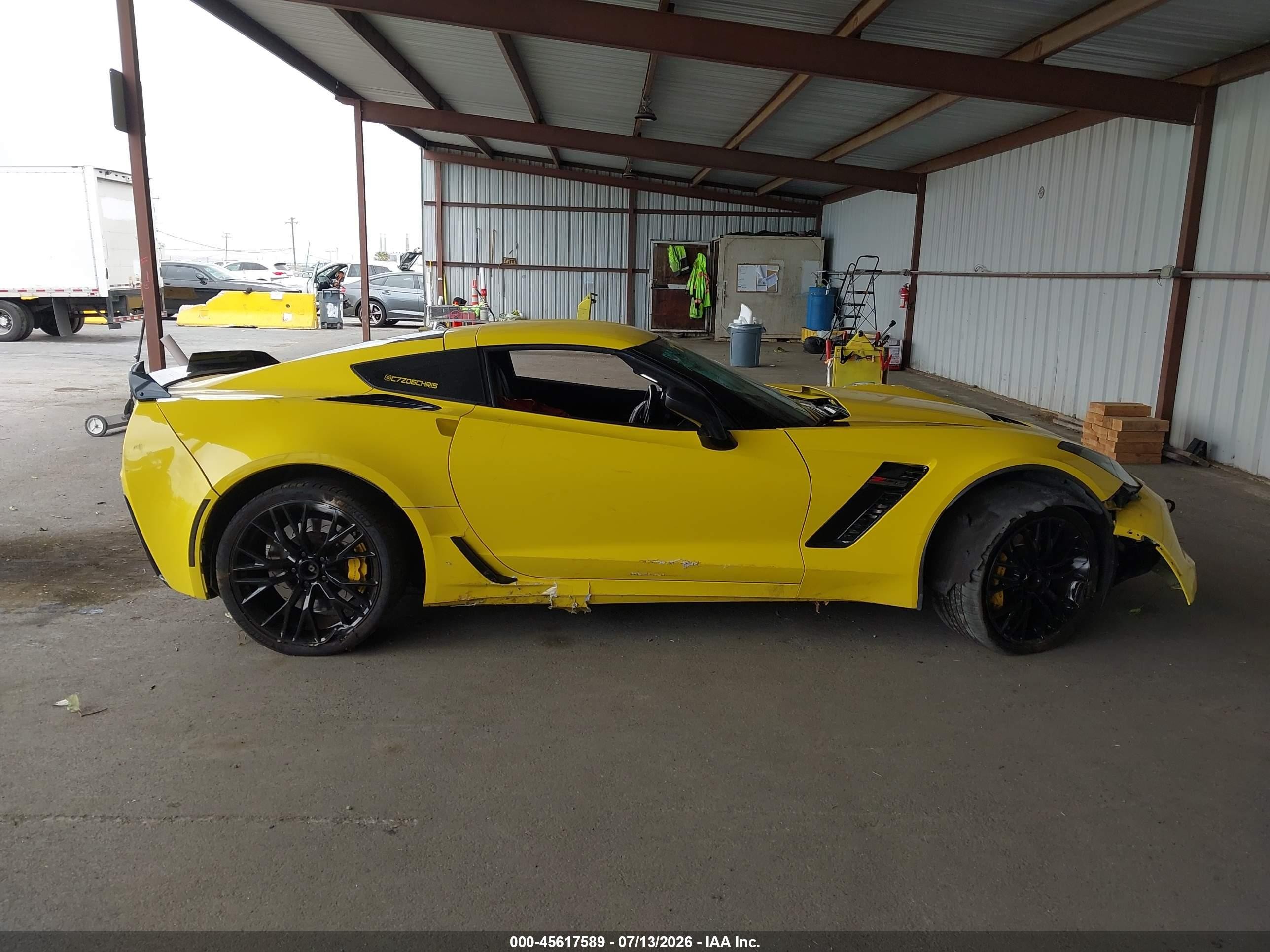 2016 Chevrolet Corvette Z06 Желтый vin: 1G1YU2D6XG5607286