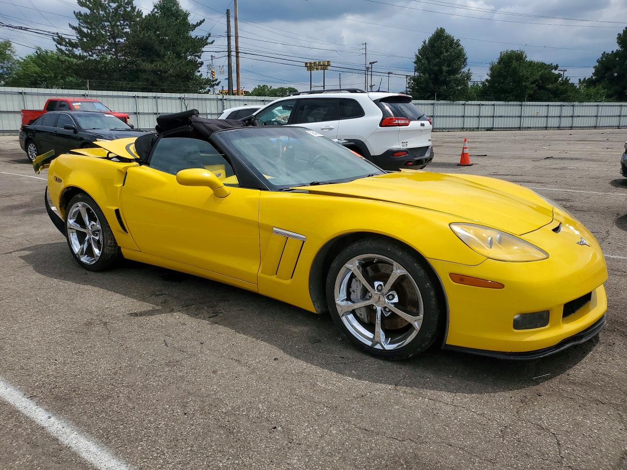 2011 Chevrolet Corvette Grand Sport Yellow vin: 1G1YW3DW5B5111532