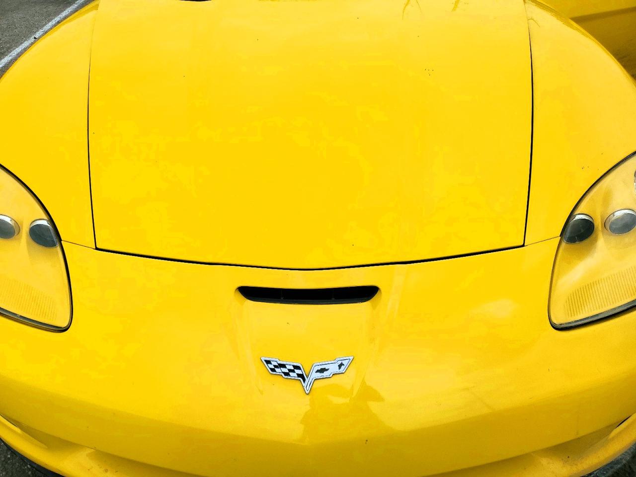 2011 Chevrolet Corvette Grand Sport Yellow vin: 1G1YW3DW5B5111532