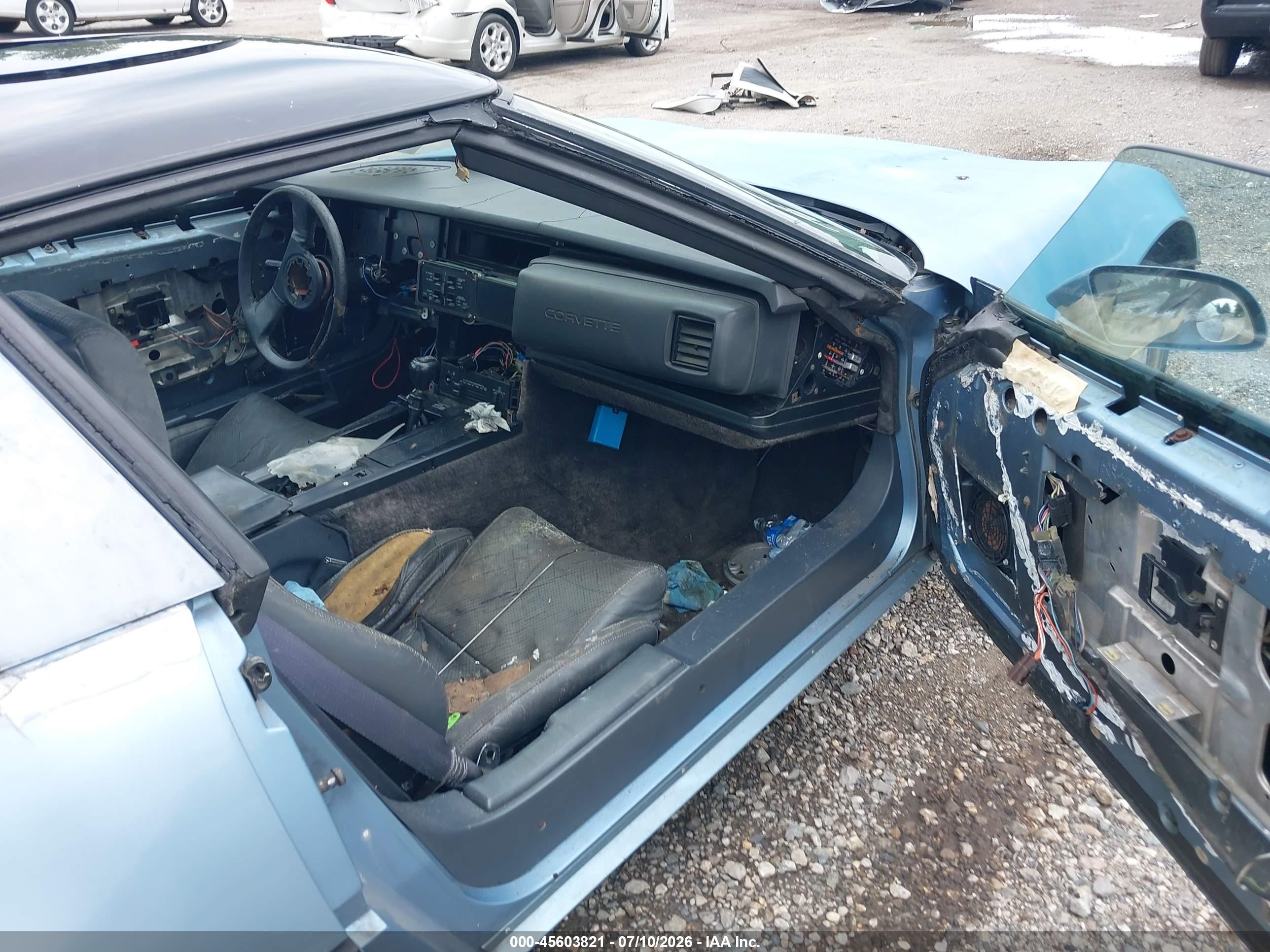 1985 Chevrolet Corvette   Blue vin: 1G1YY0782F5100547