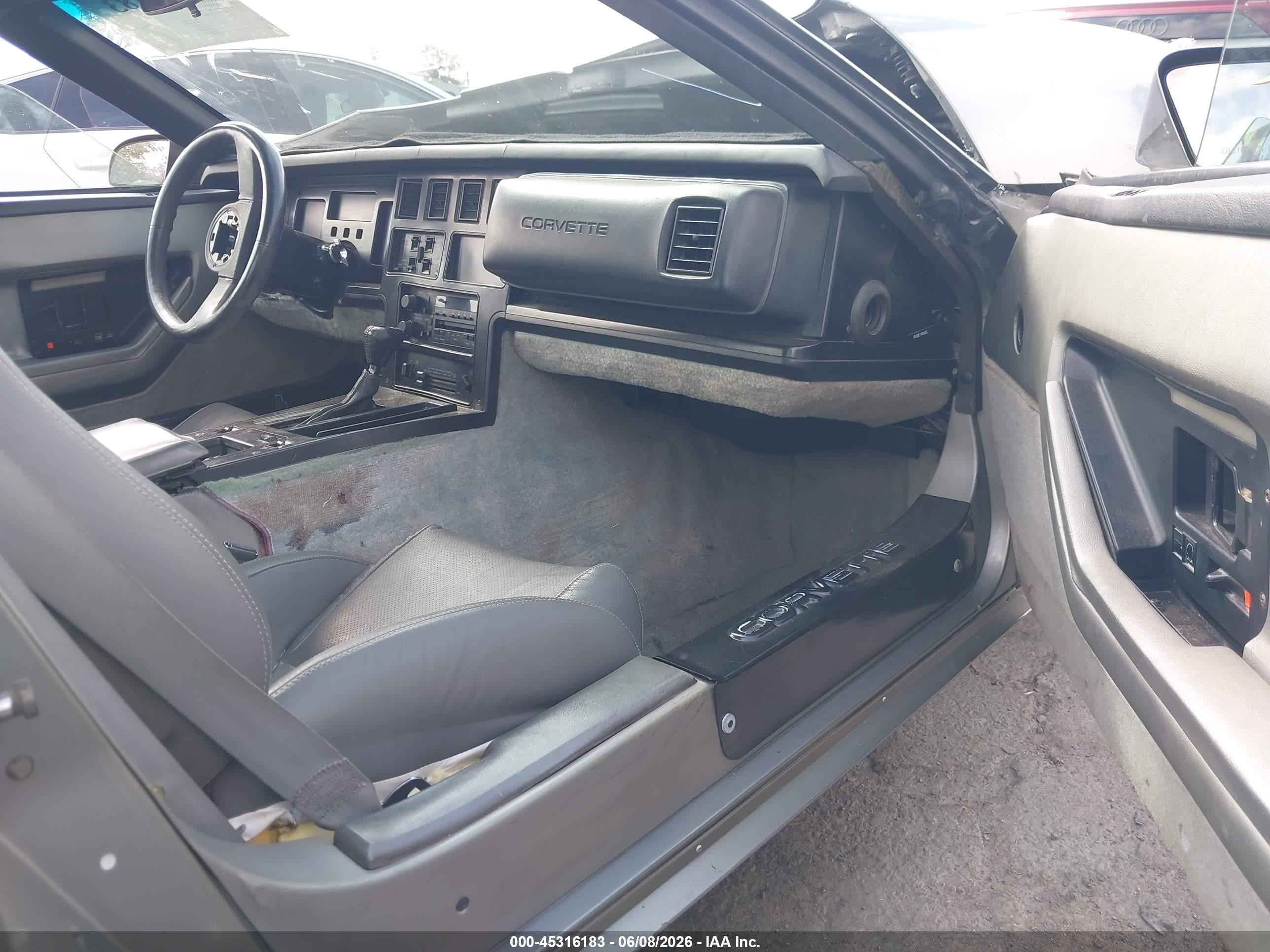 1985 Chevrolet Corvette   Gray vin: 1G1YY0783F5113968