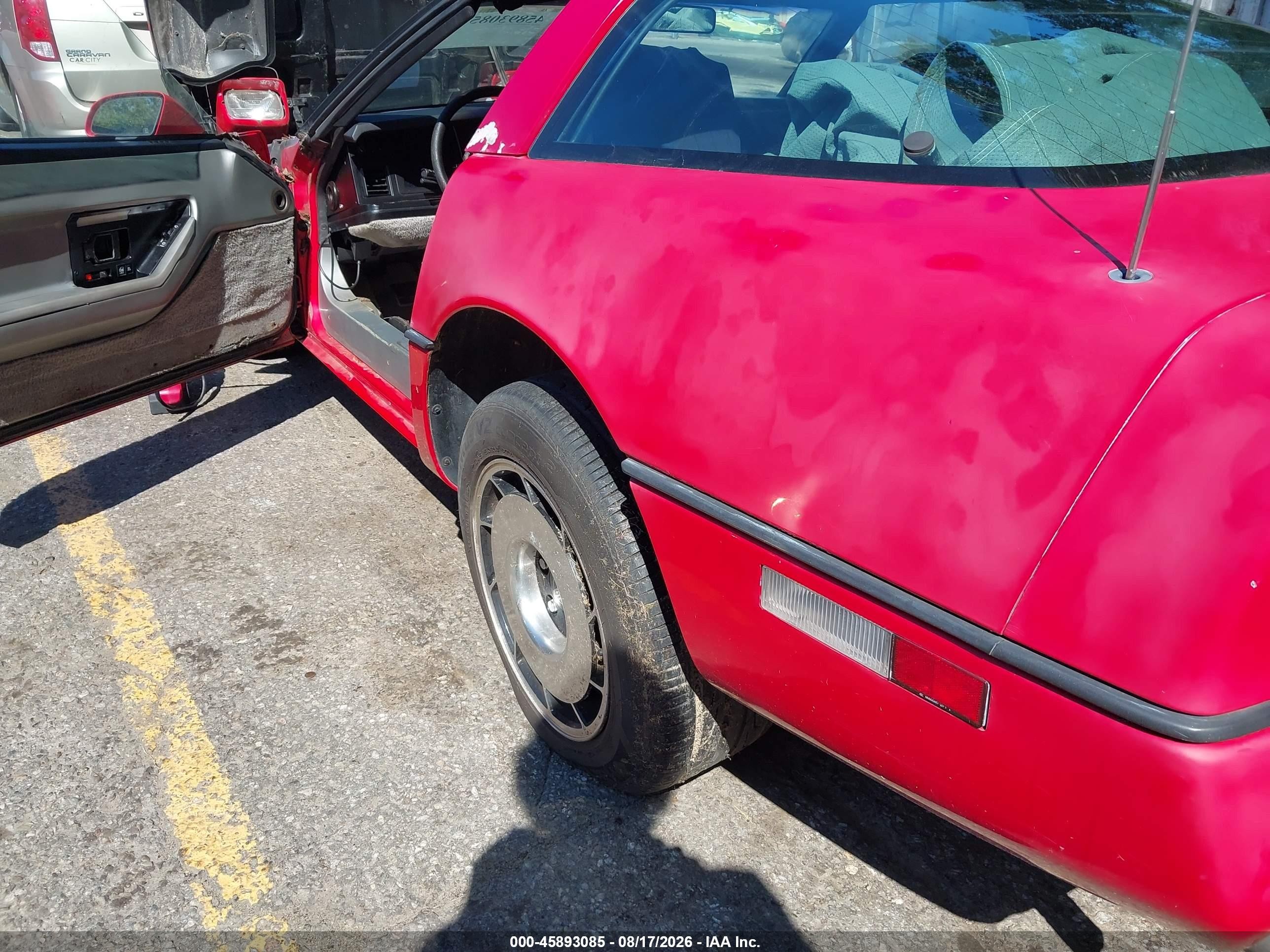 1985 Chevrolet Corvette   Red vin: 1G1YY0783F5122668