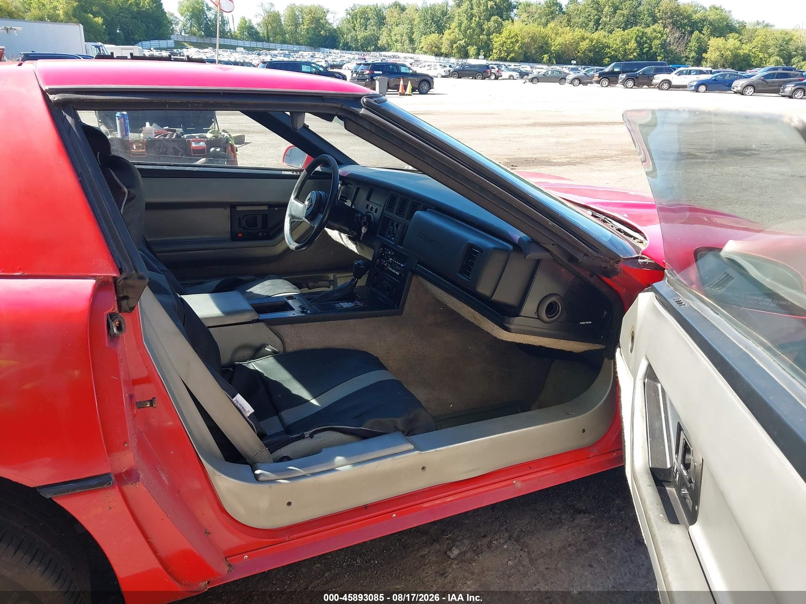 1985 Chevrolet Corvette   Red vin: 1G1YY0783F5122668