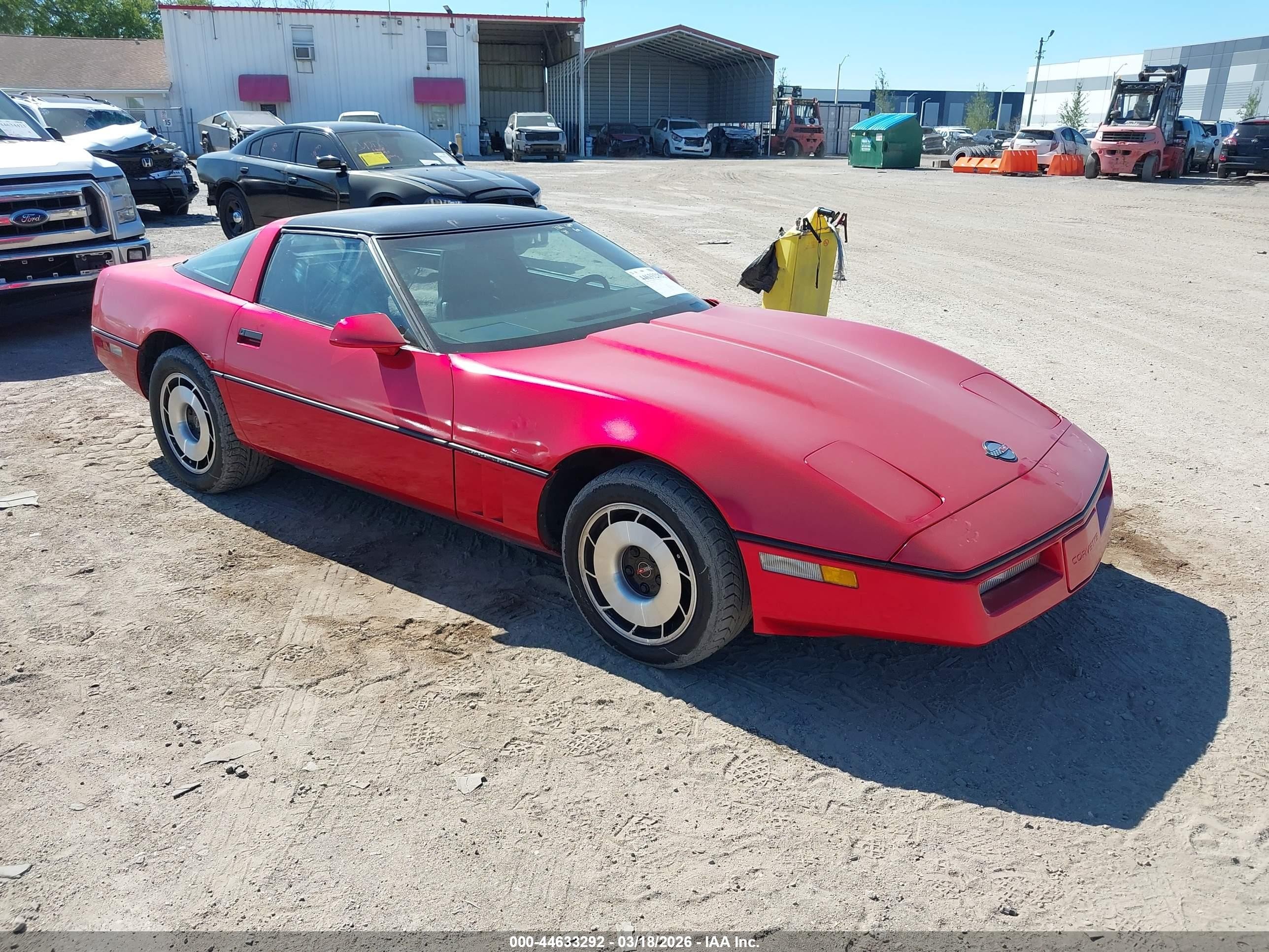1985 Chevrolet Corvette   Red vin: 1G1YY0783F5132021