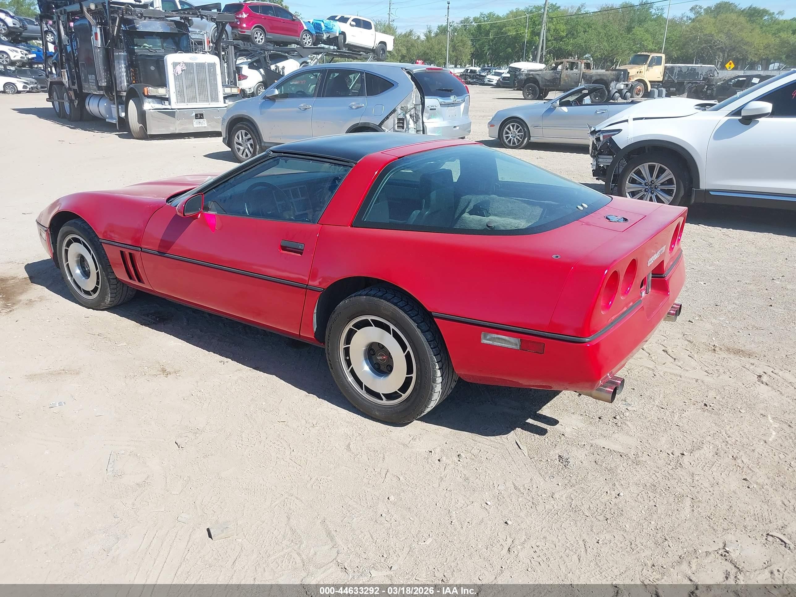1985 Chevrolet Corvette   Red vin: 1G1YY0783F5132021