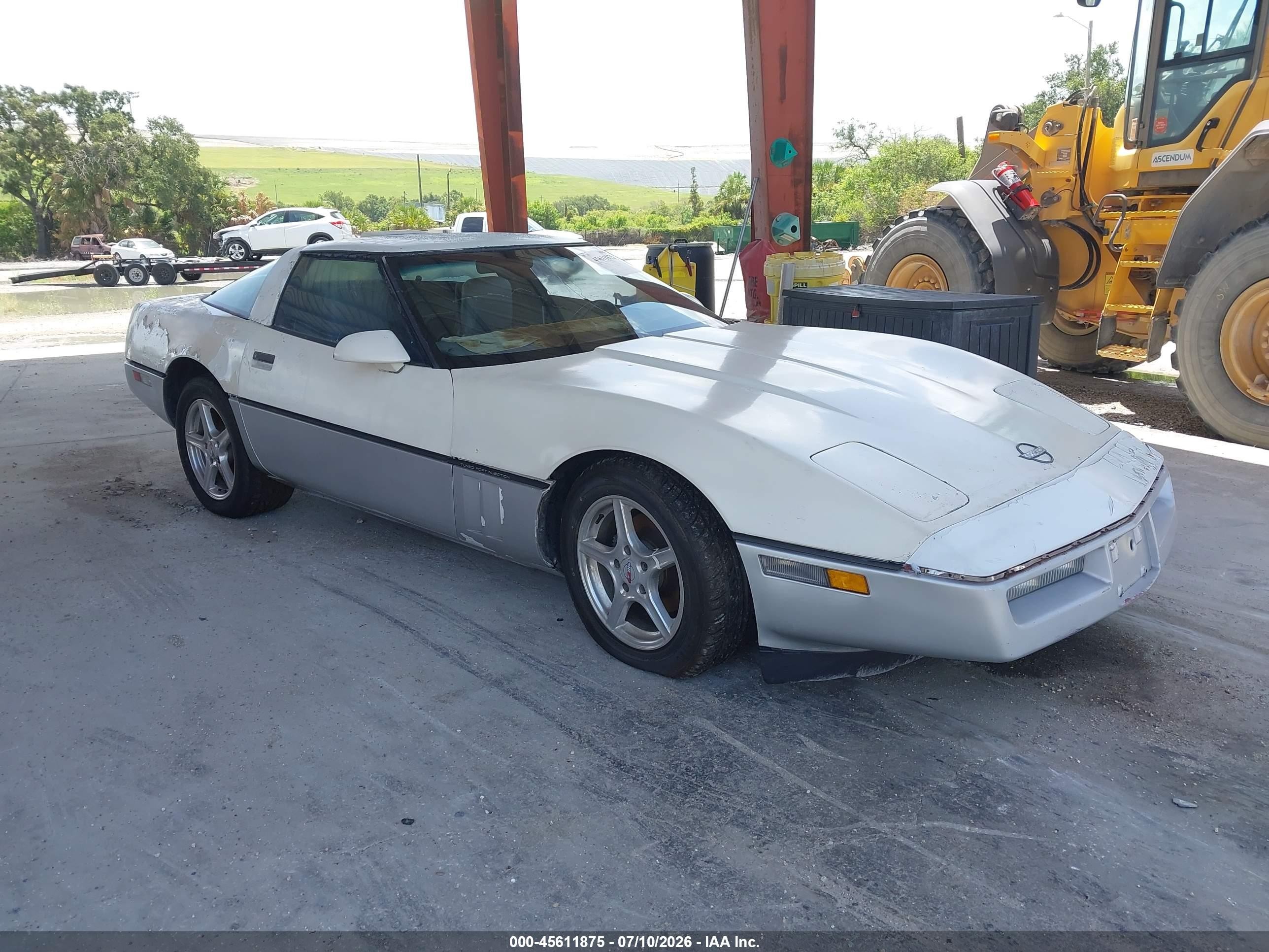 1986 Chevrolet Corvette   White vin: 1G1YY0783G5115026