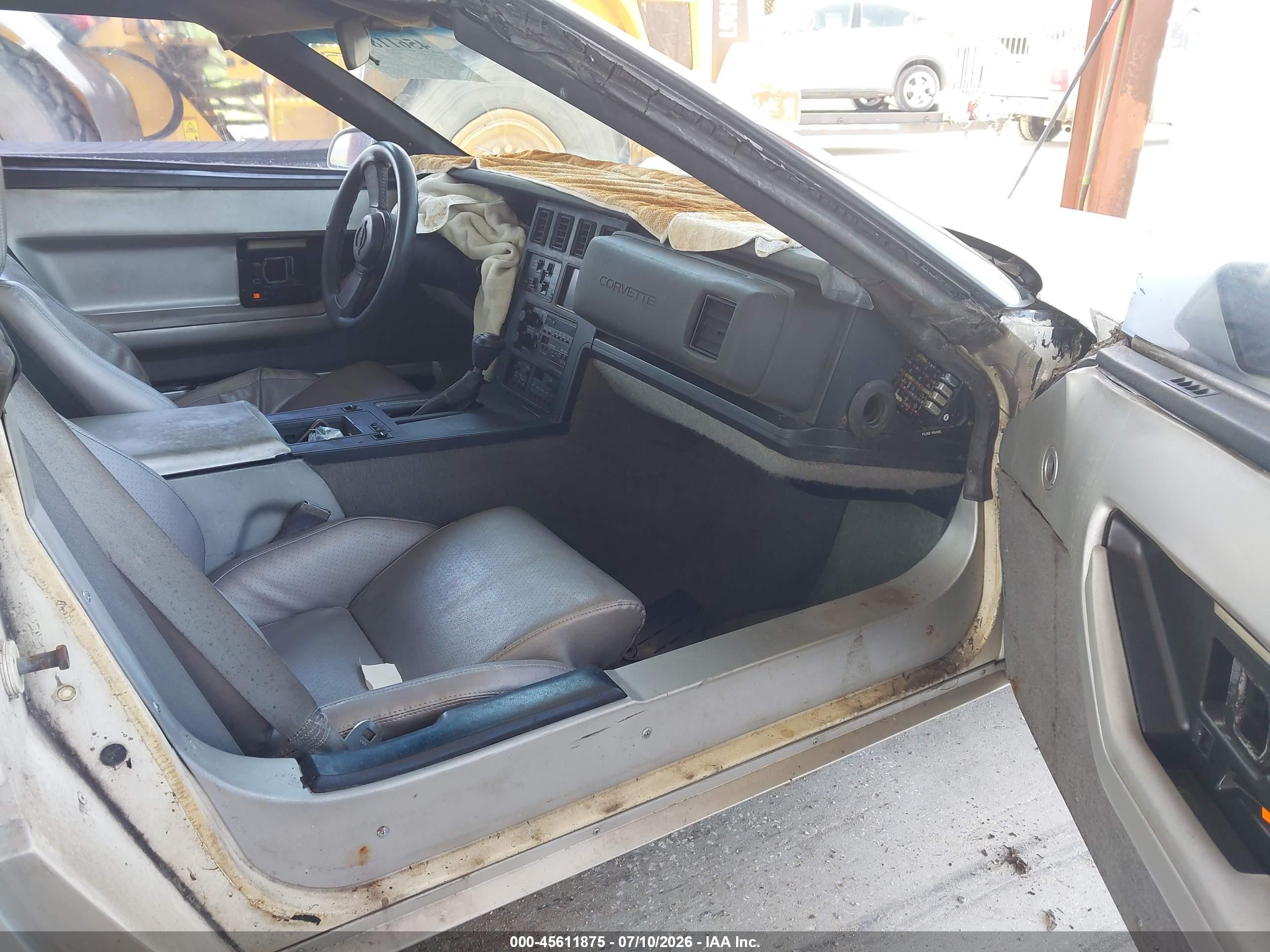1986 Chevrolet Corvette   White vin: 1G1YY0783G5115026