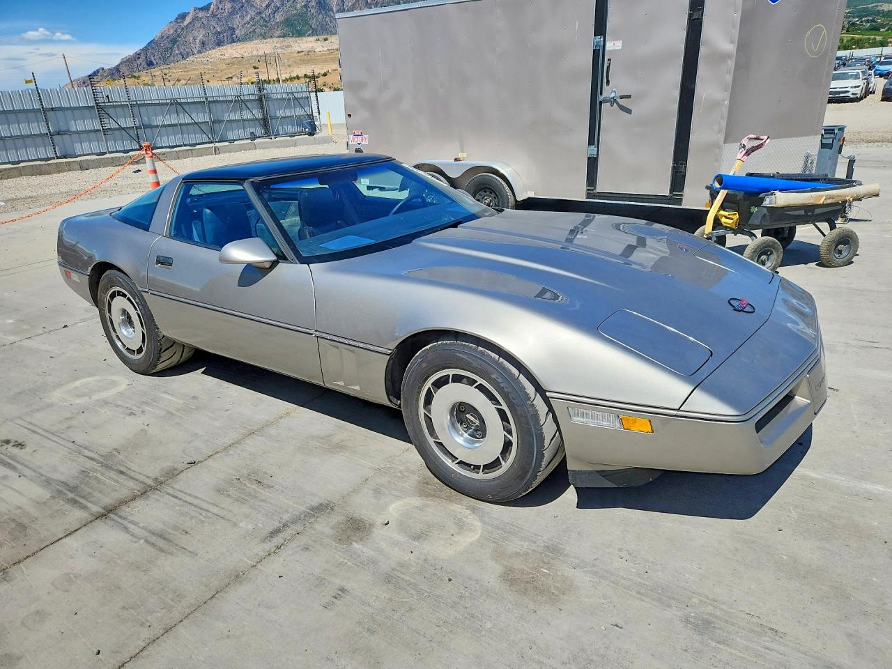 1985 Chevrolet Corvette Gray vin: 1G1YY0787F5112306