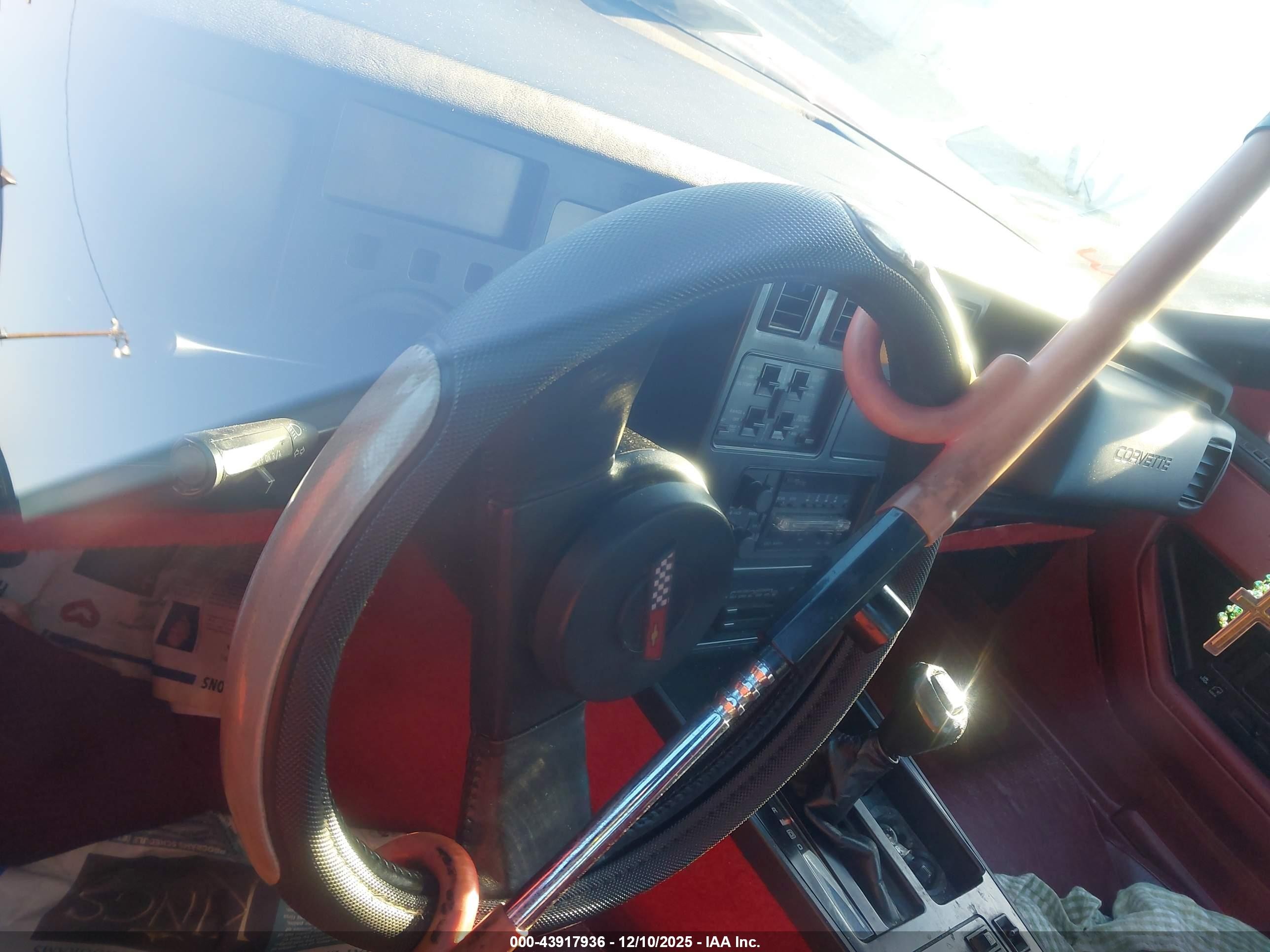 1985 Chevrolet Corvette   Red vin: 1G1YY0787F5126447