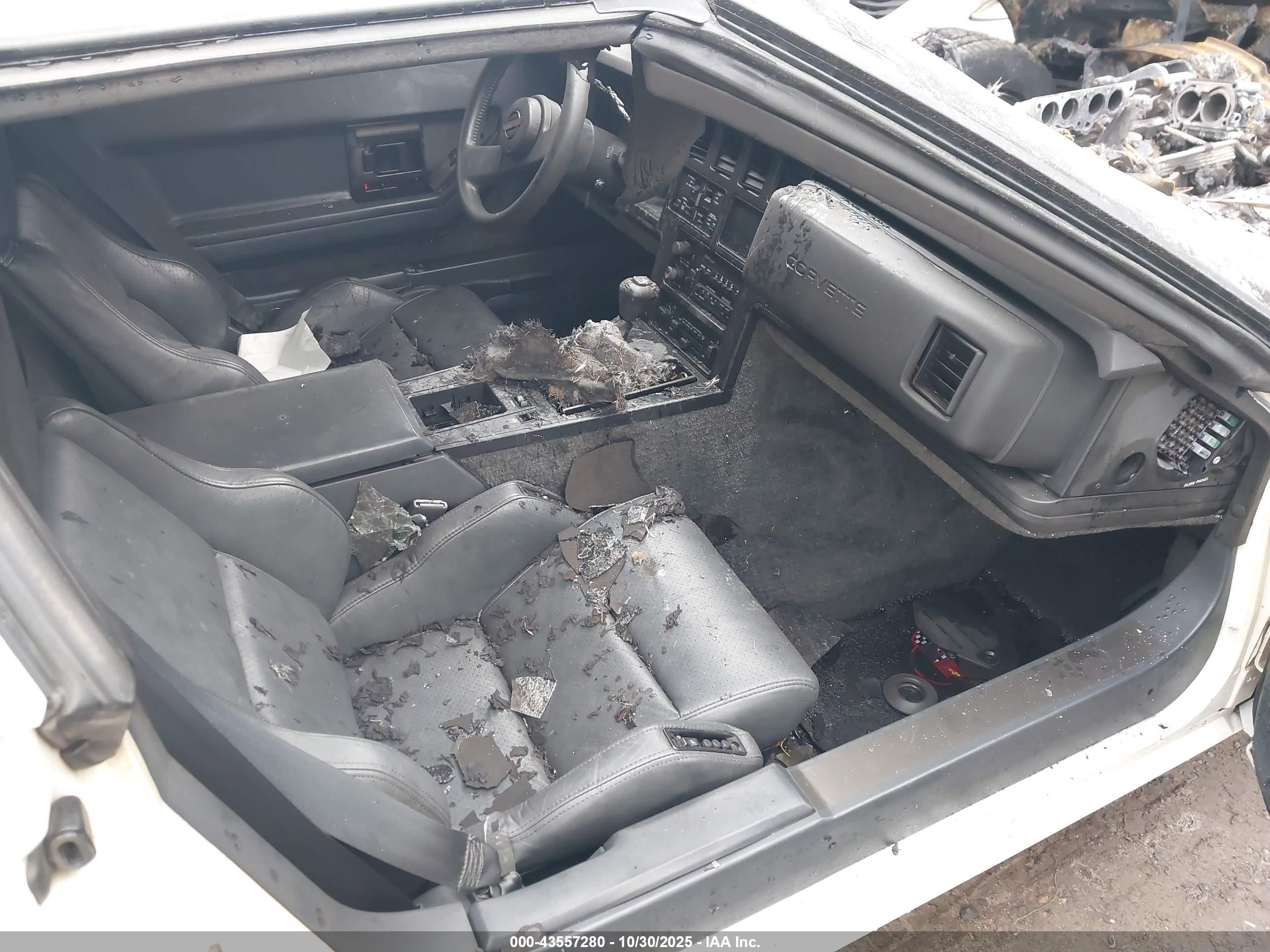 1986 Chevrolet Corvette   Белый vin: 1G1YY0788G5127303