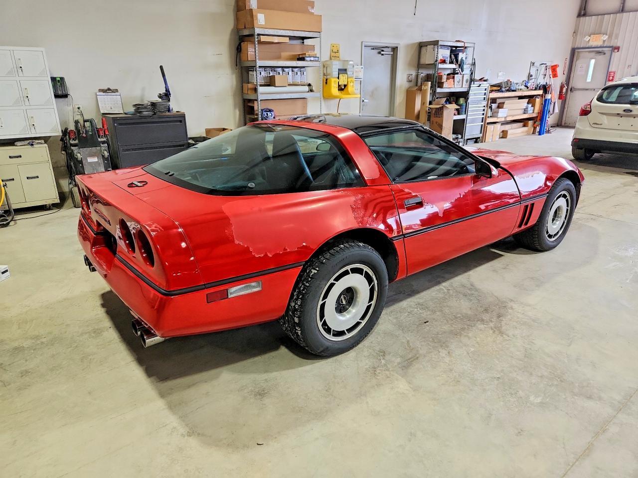 1985 Chevrolet Corvette Red vin: 1G1YY0789F5108113