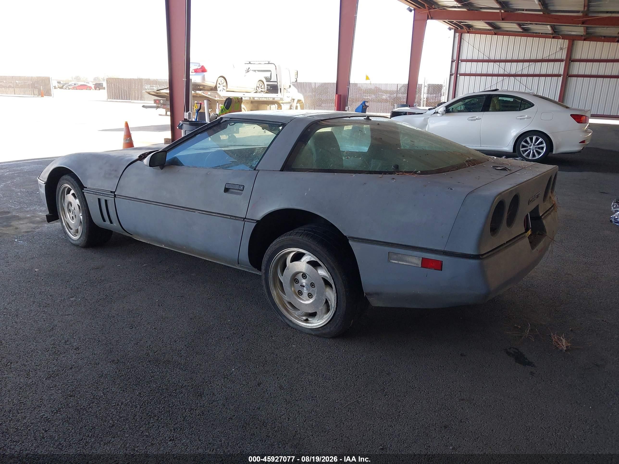 1985 Chevrolet Corvette   Red vin: 1G1YY0789F5132296
