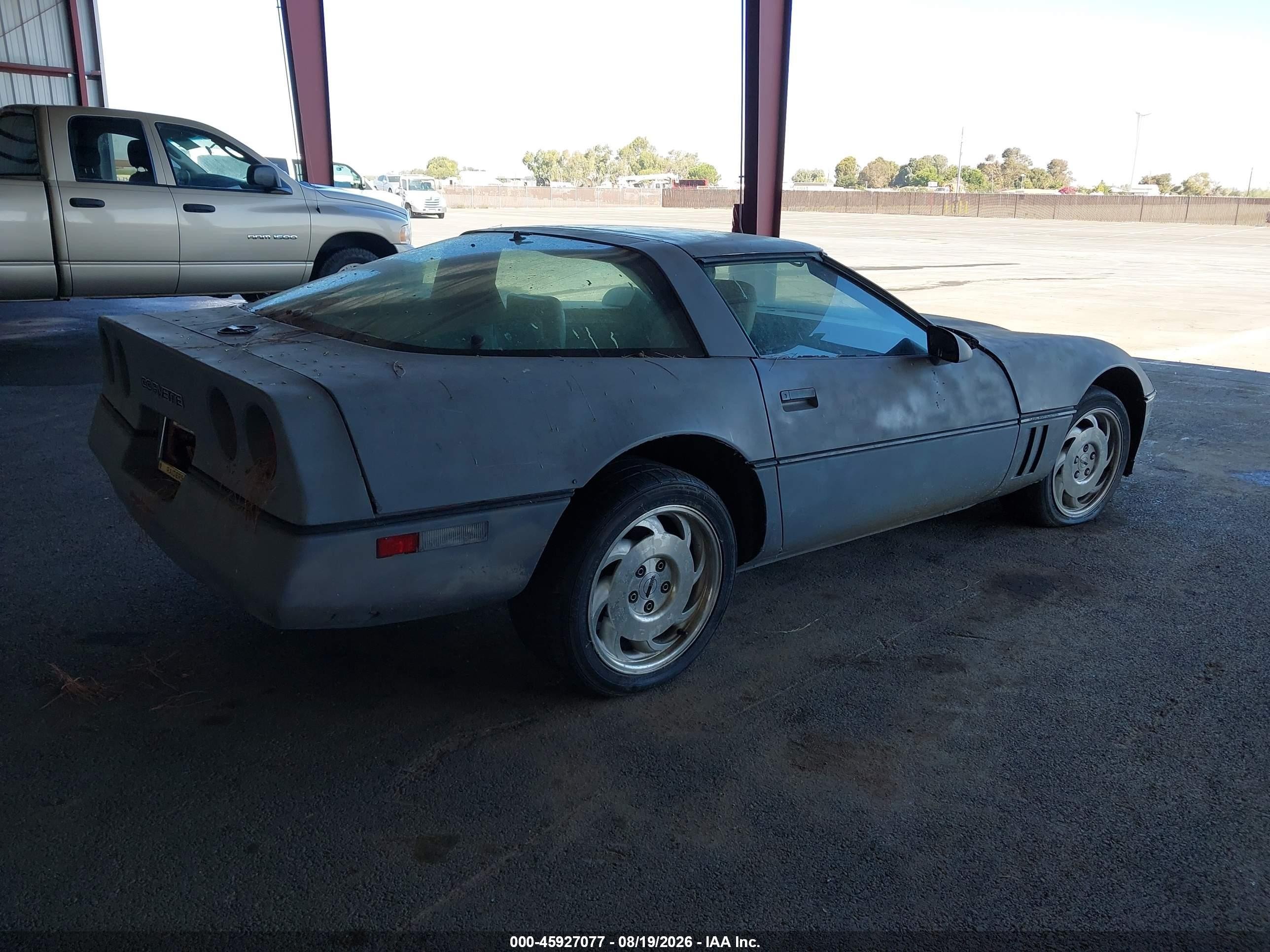 1985 Chevrolet Corvette   Red vin: 1G1YY0789F5132296
