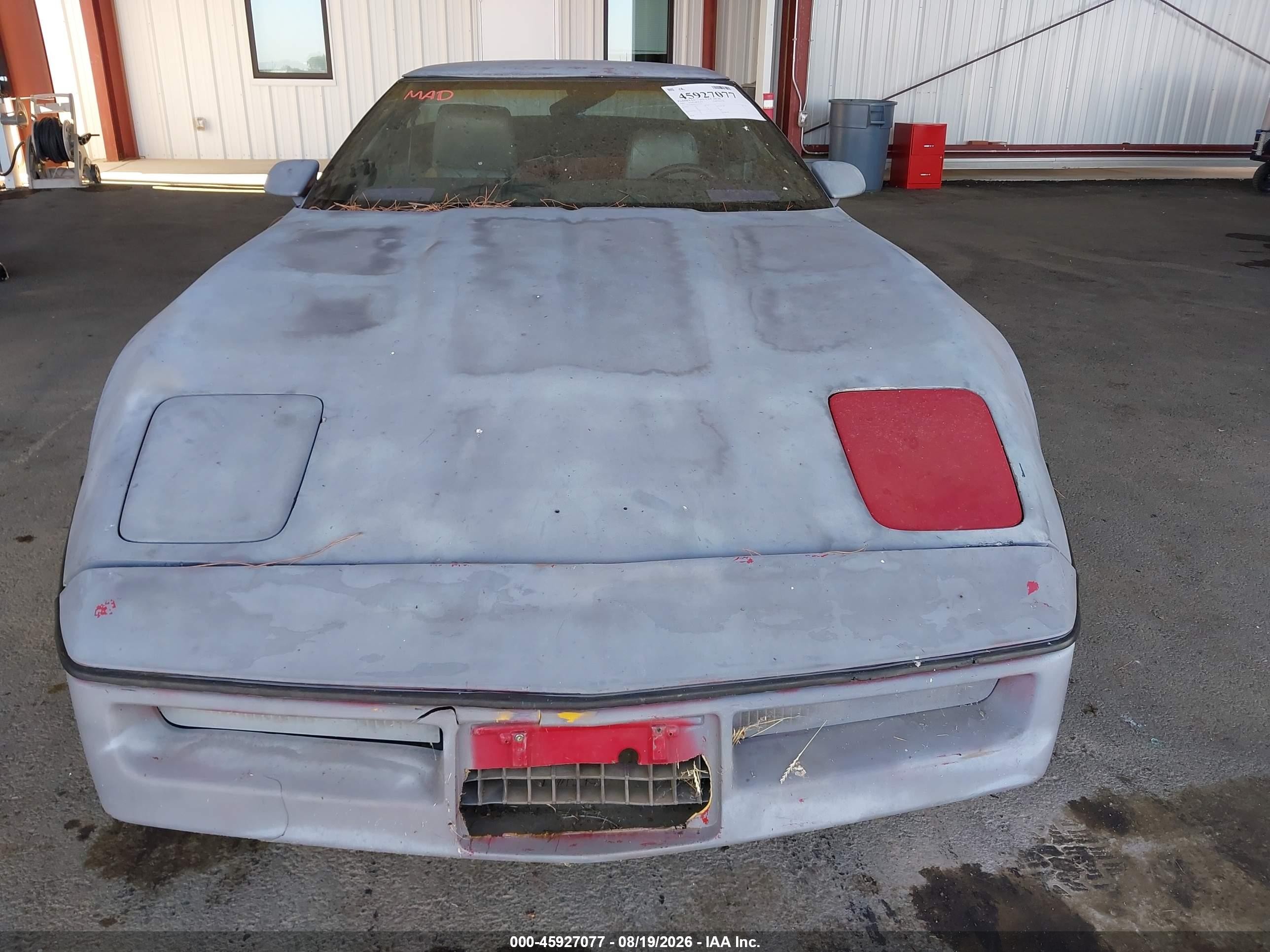 1985 Chevrolet Corvette   Red vin: 1G1YY0789F5132296