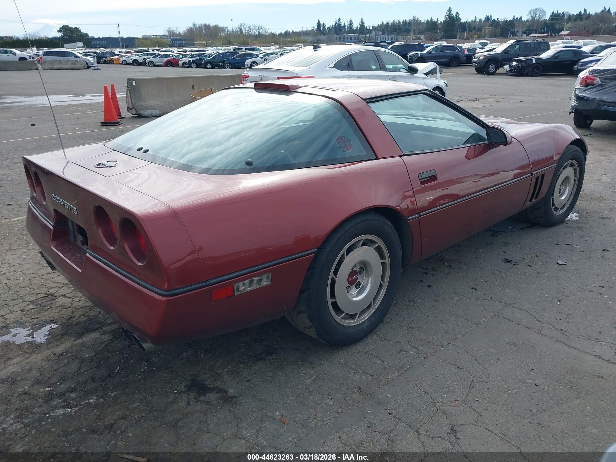 1986 Chevrolet Corvette   Burgundy vin: 1G1YY0789G5117153