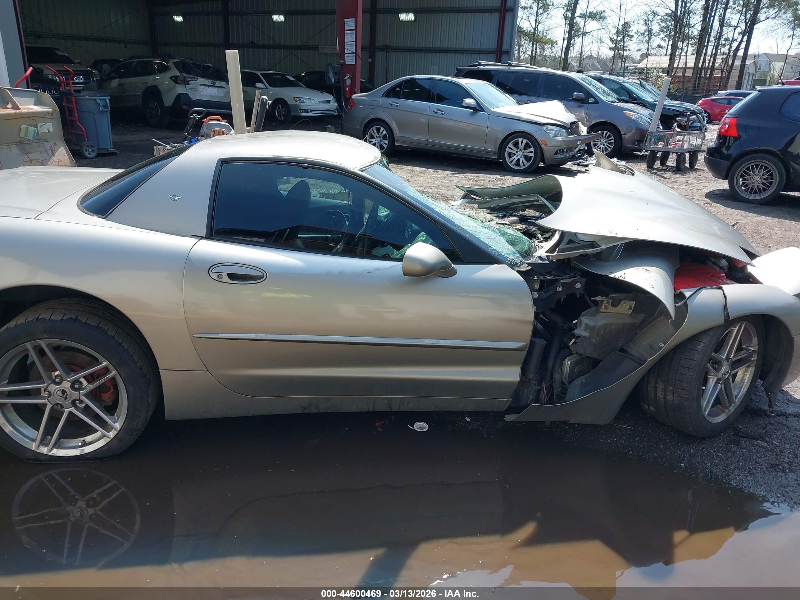 1999 Chevrolet Corvette Hardtop Серебряный vin: 1G1YY12G1X5116258