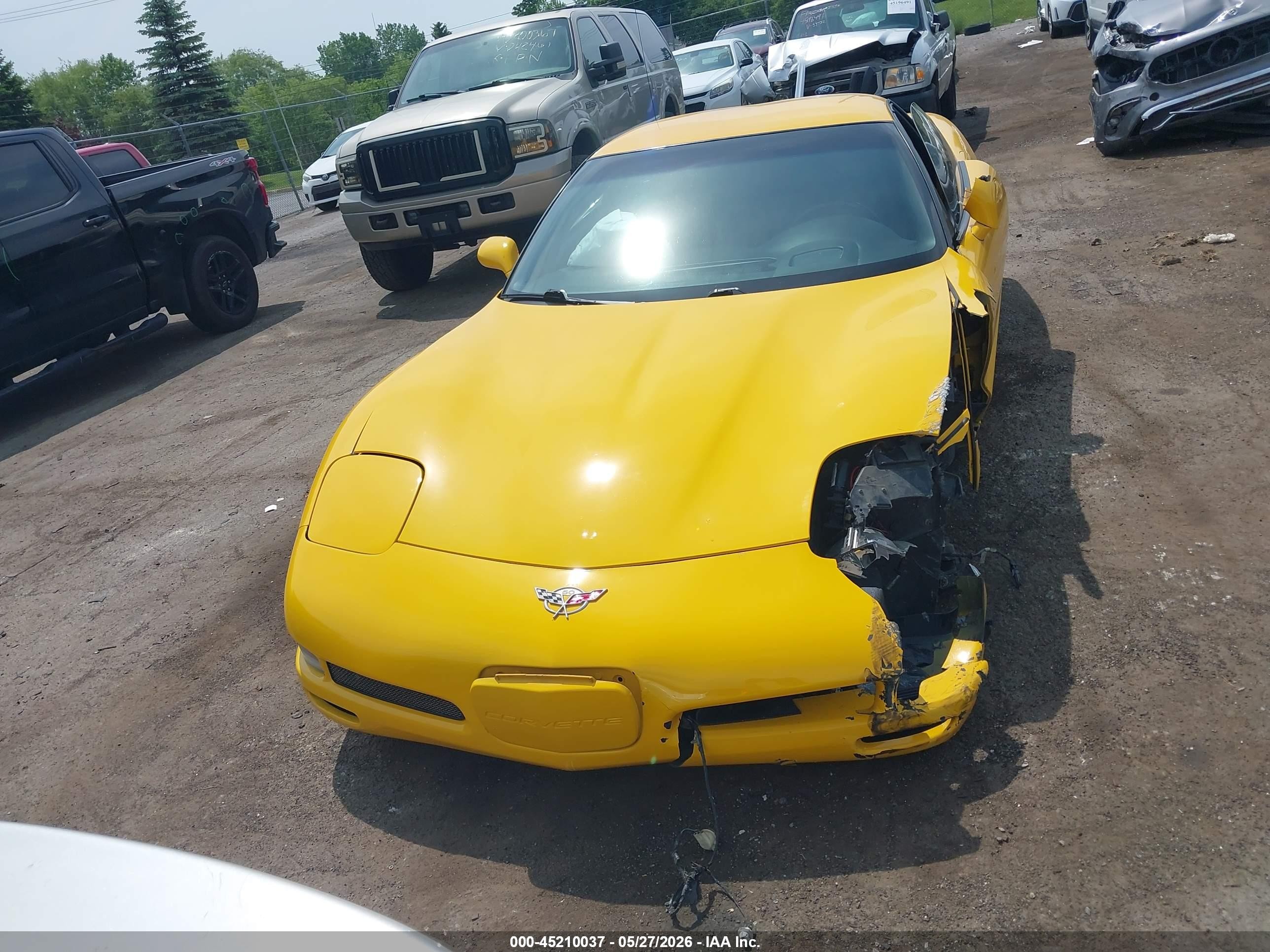 2003 Chevrolet Corvette Z06 Hardtop Yellow vin: 1G1YY12S235119863
