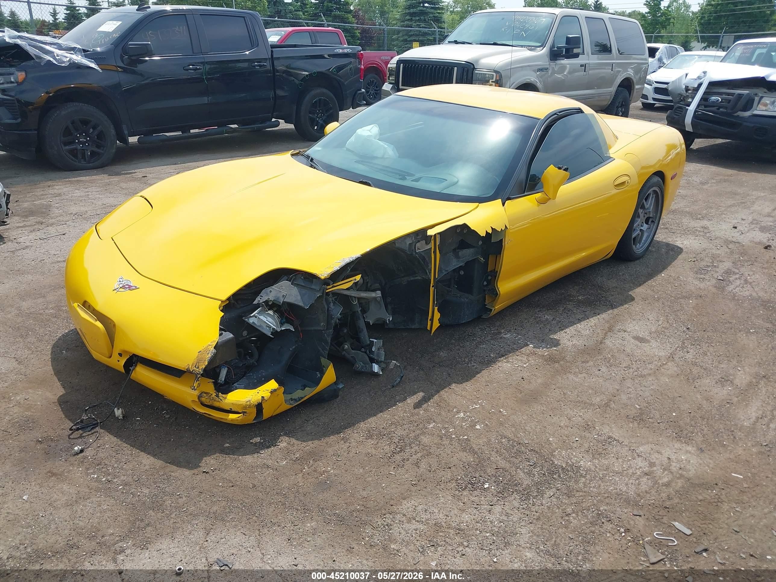 2003 Chevrolet Corvette Z06 Hardtop Yellow vin: 1G1YY12S235119863