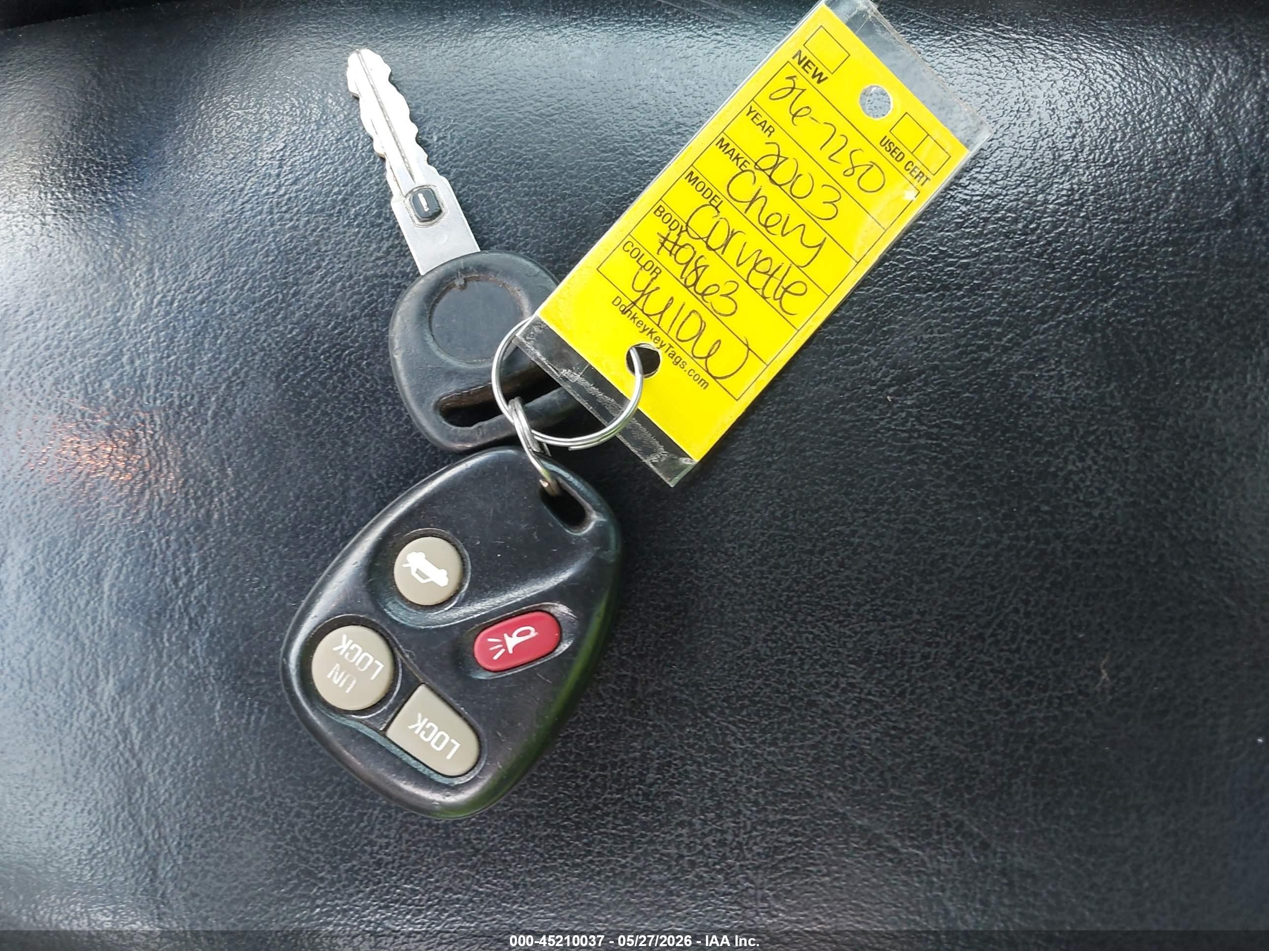 2003 Chevrolet Corvette Z06 Hardtop Yellow vin: 1G1YY12S235119863