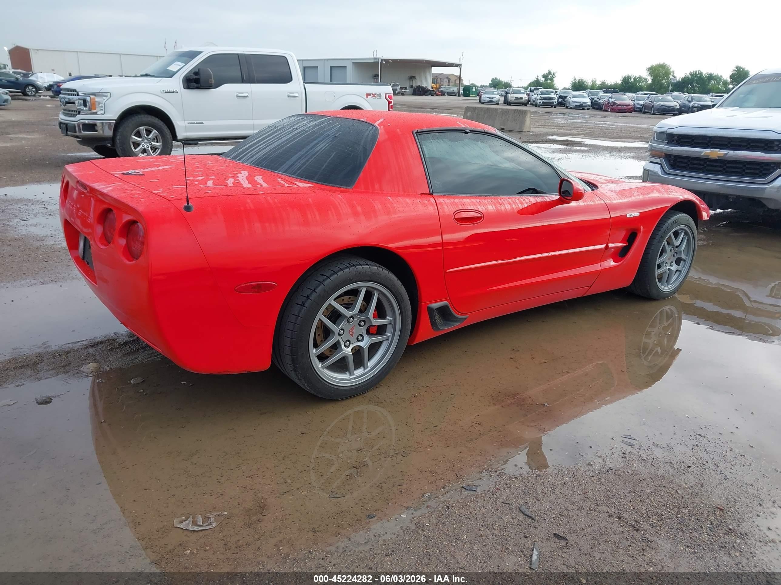 2004 Chevrolet Corvette Z06 Hardtop Red vin: 1G1YY12S245111845