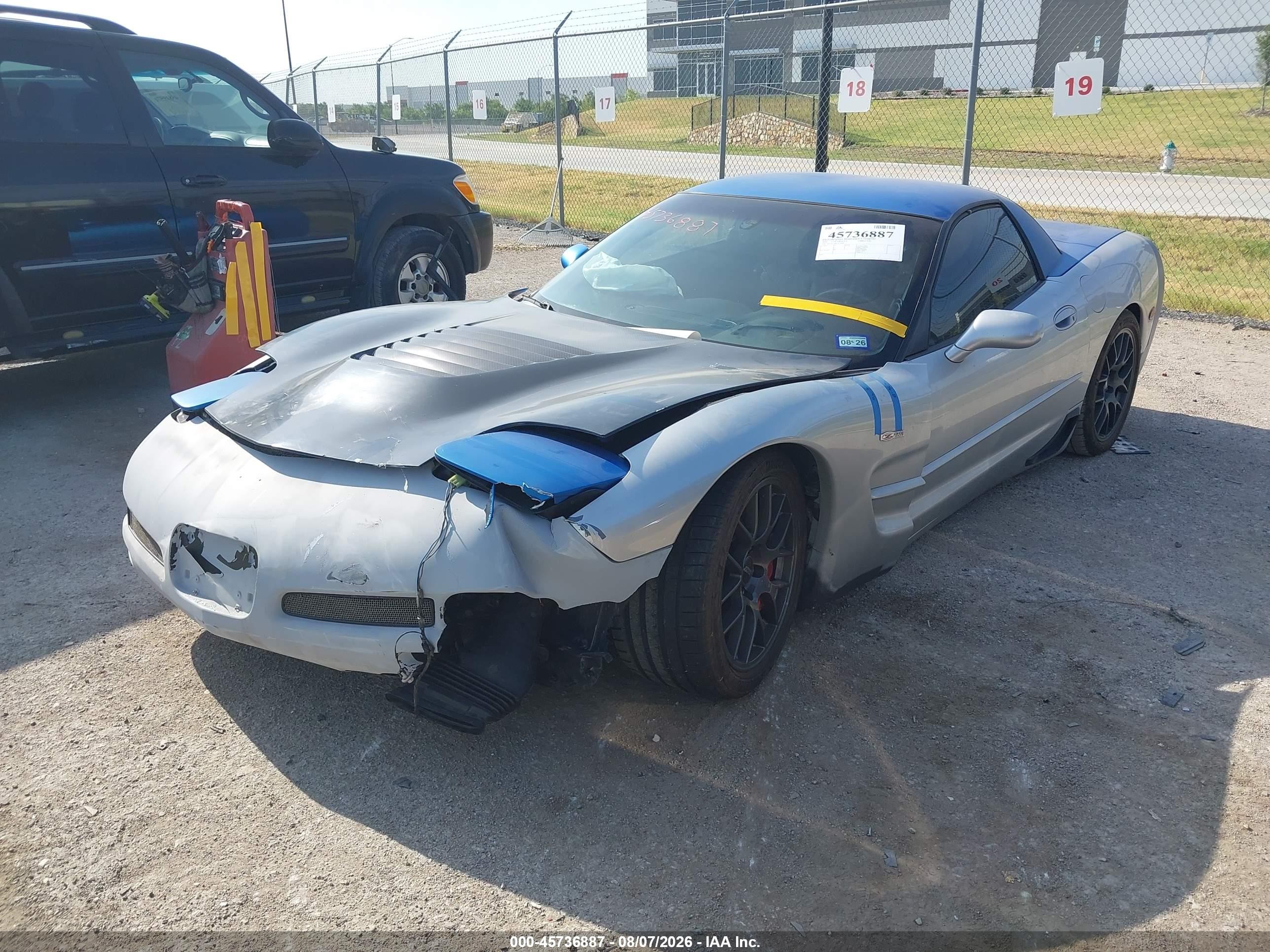 2002 Chevrolet Corvette Z06 Silver vin: 1G1YY12S525119659