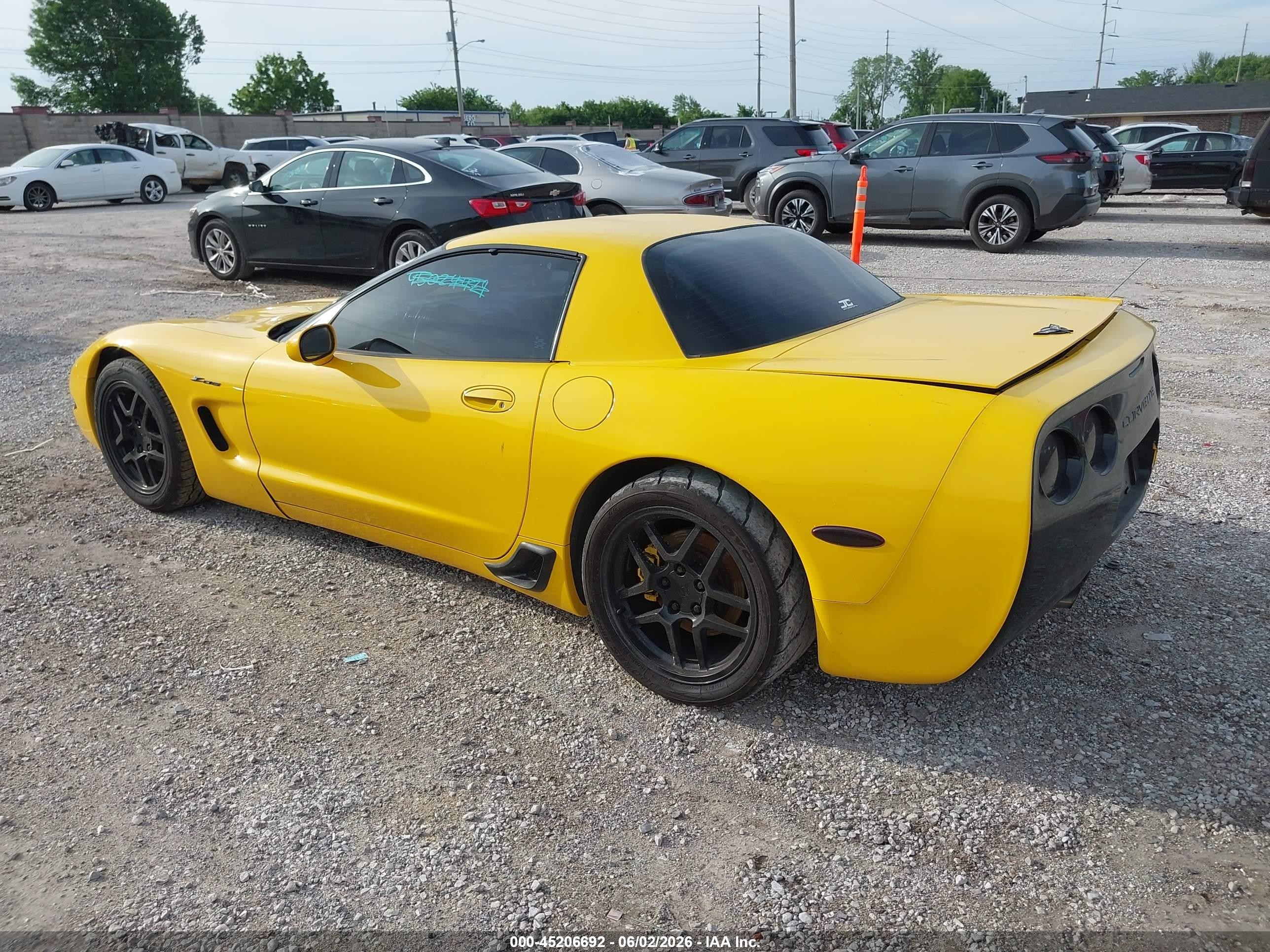 2003 Chevrolet Corvette Z06 Hardtop Yellow vin: 1G1YY12S835126168