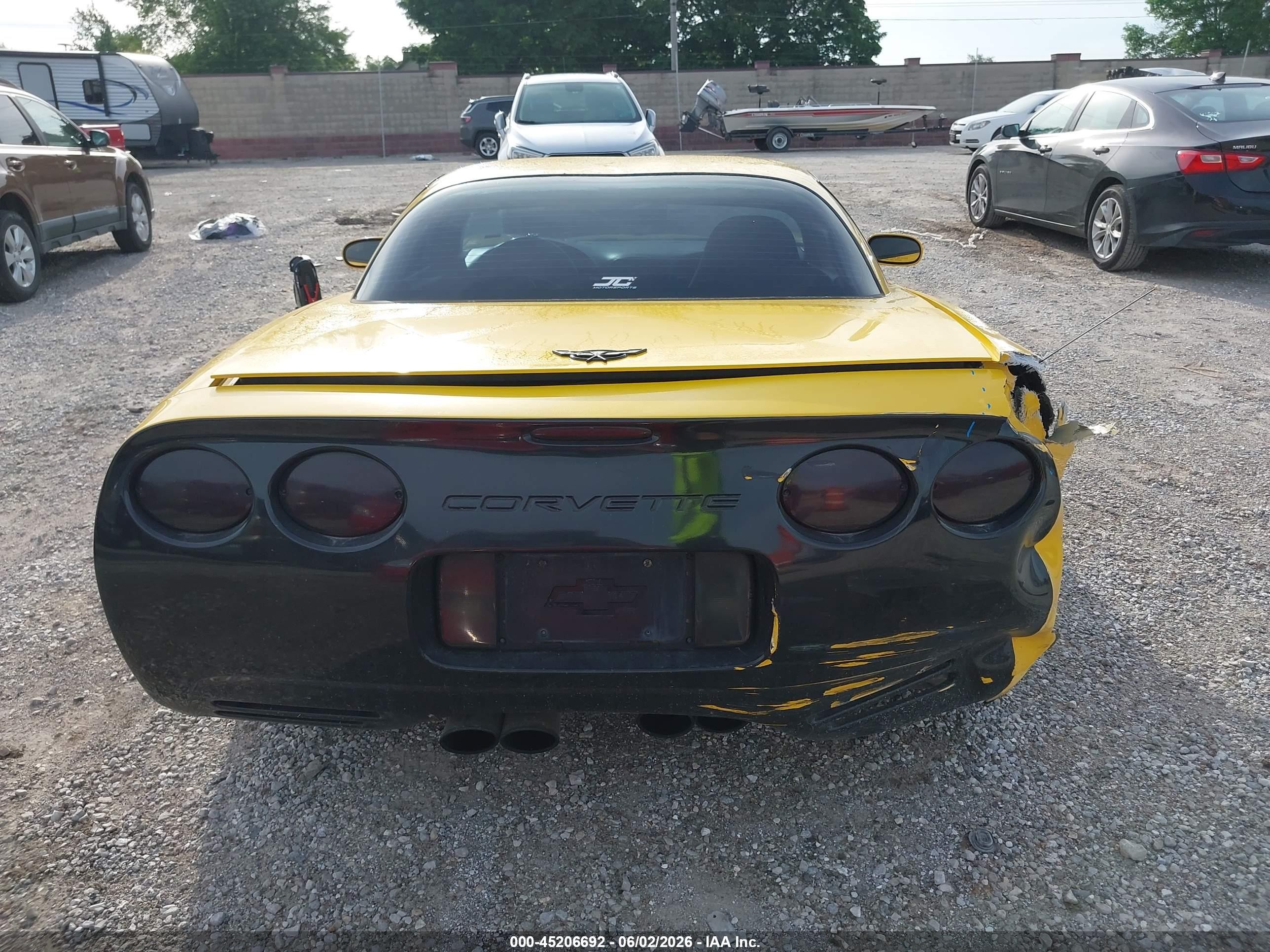 2003 Chevrolet Corvette Z06 Hardtop Yellow vin: 1G1YY12S835126168