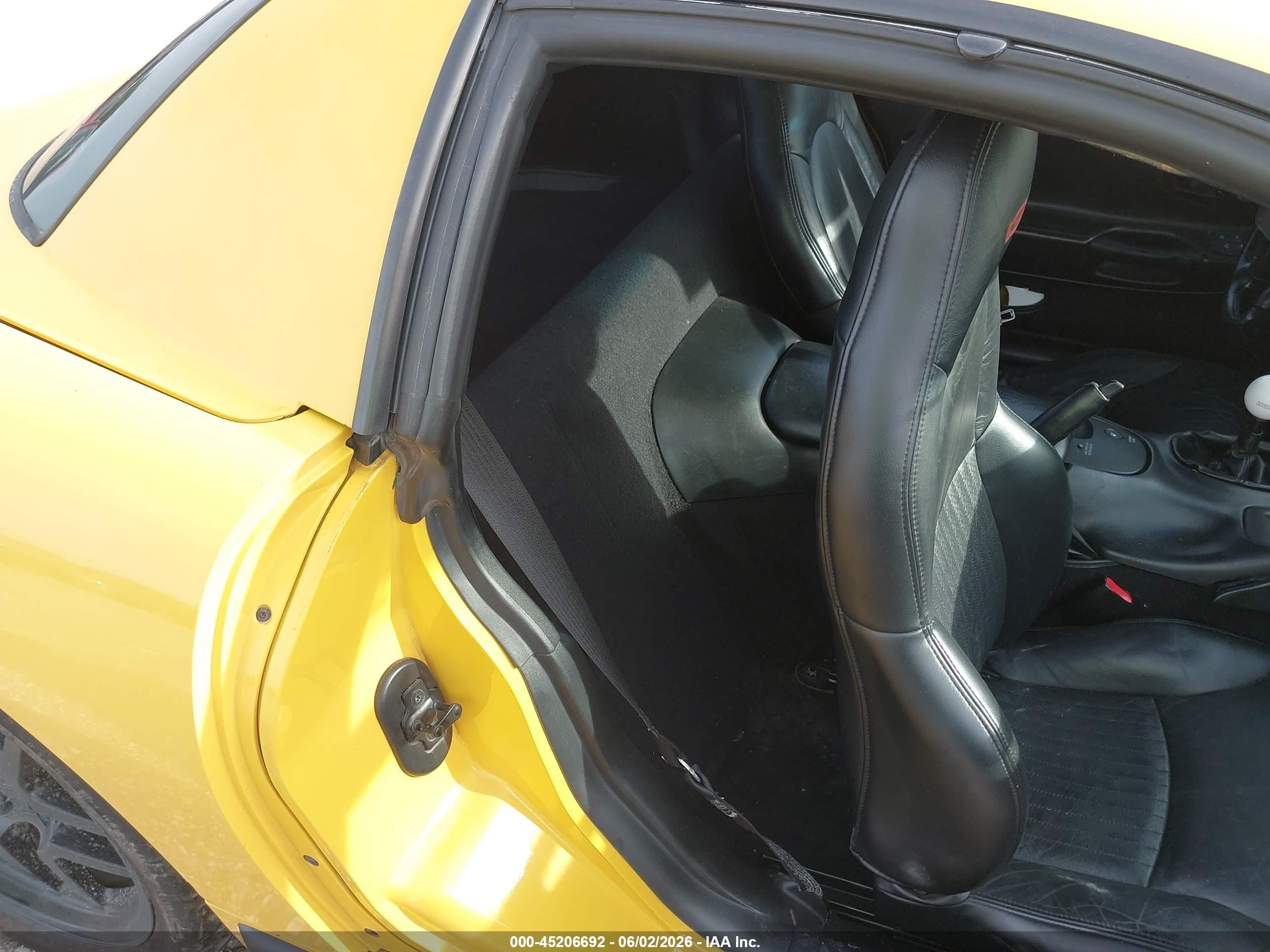 2003 Chevrolet Corvette Z06 Hardtop Yellow vin: 1G1YY12S835126168